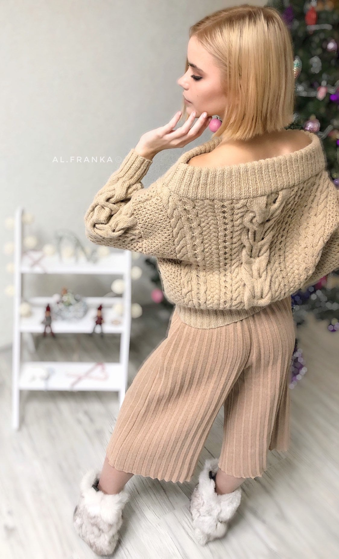 Cable hand knit sweater/ Loose knit/ Oversized sweater/Chunky knit throw /Knitted sweater woman/braid sweater/bulky off shoulder jumper