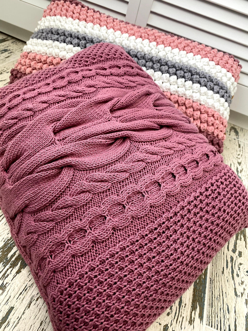 Knit pillows Home boho Decor/kids room decor/pink crocheted pillows bubbles/Cable Knit Pillow Cover/natural cotton pillow Handmade