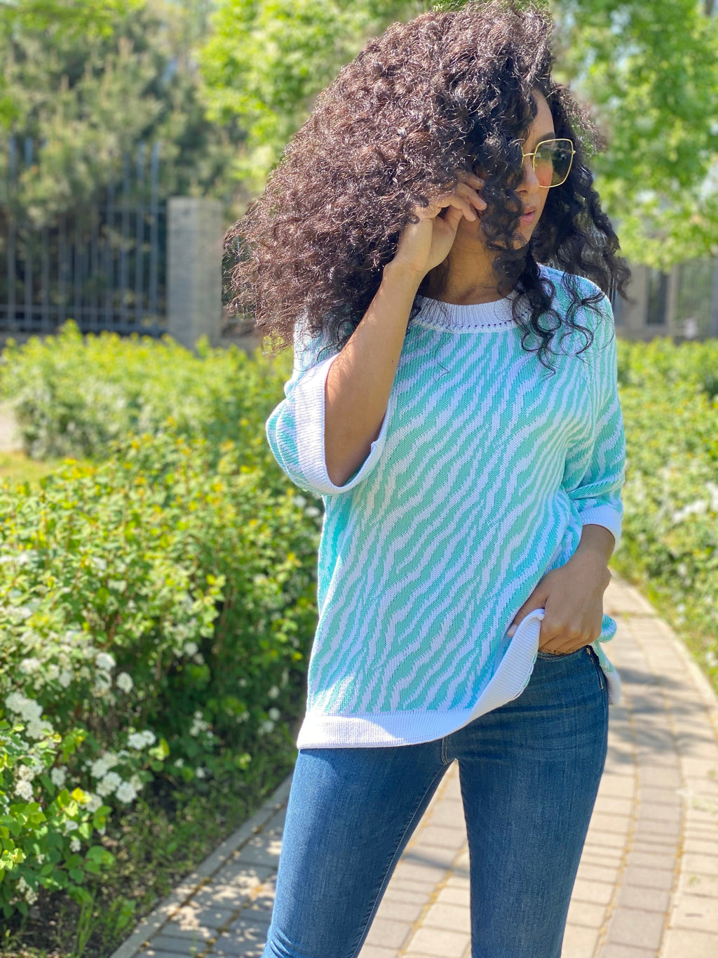 Knitted softy organic cotton sweater animal print pattern Zebra print pullover short sleeve White green half sleeve blouse for women
