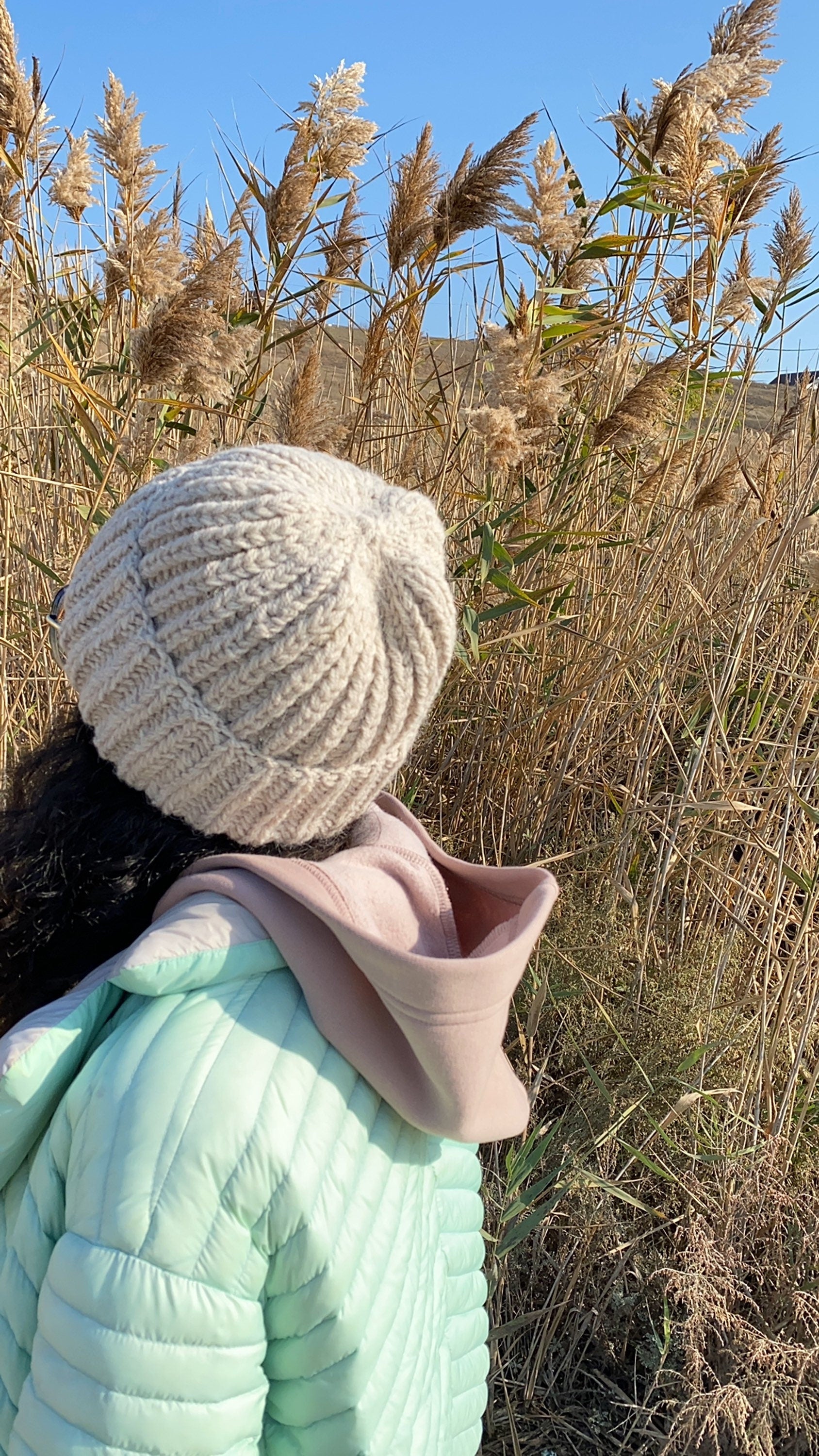 Bulky knitted hat/knit hats for woman/winter hat/blue hat/beige hat/burgundy hat/pink knit hat/blue wool winter hat/many colors knitted hat