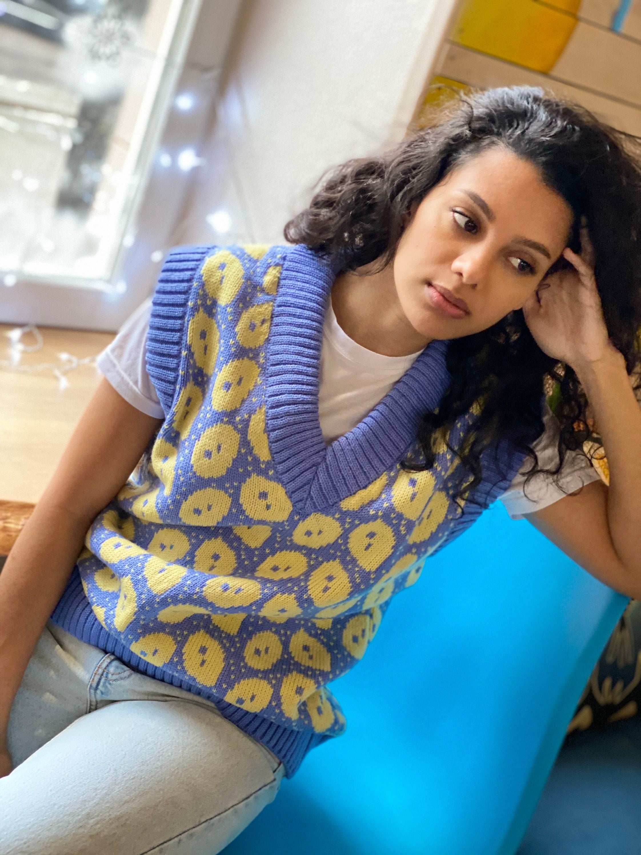 Cable knit Sweater Vest Women/blue sweater vest yellow print/vintage knit vest women/lemon print/long knit vest/Winter warm vest