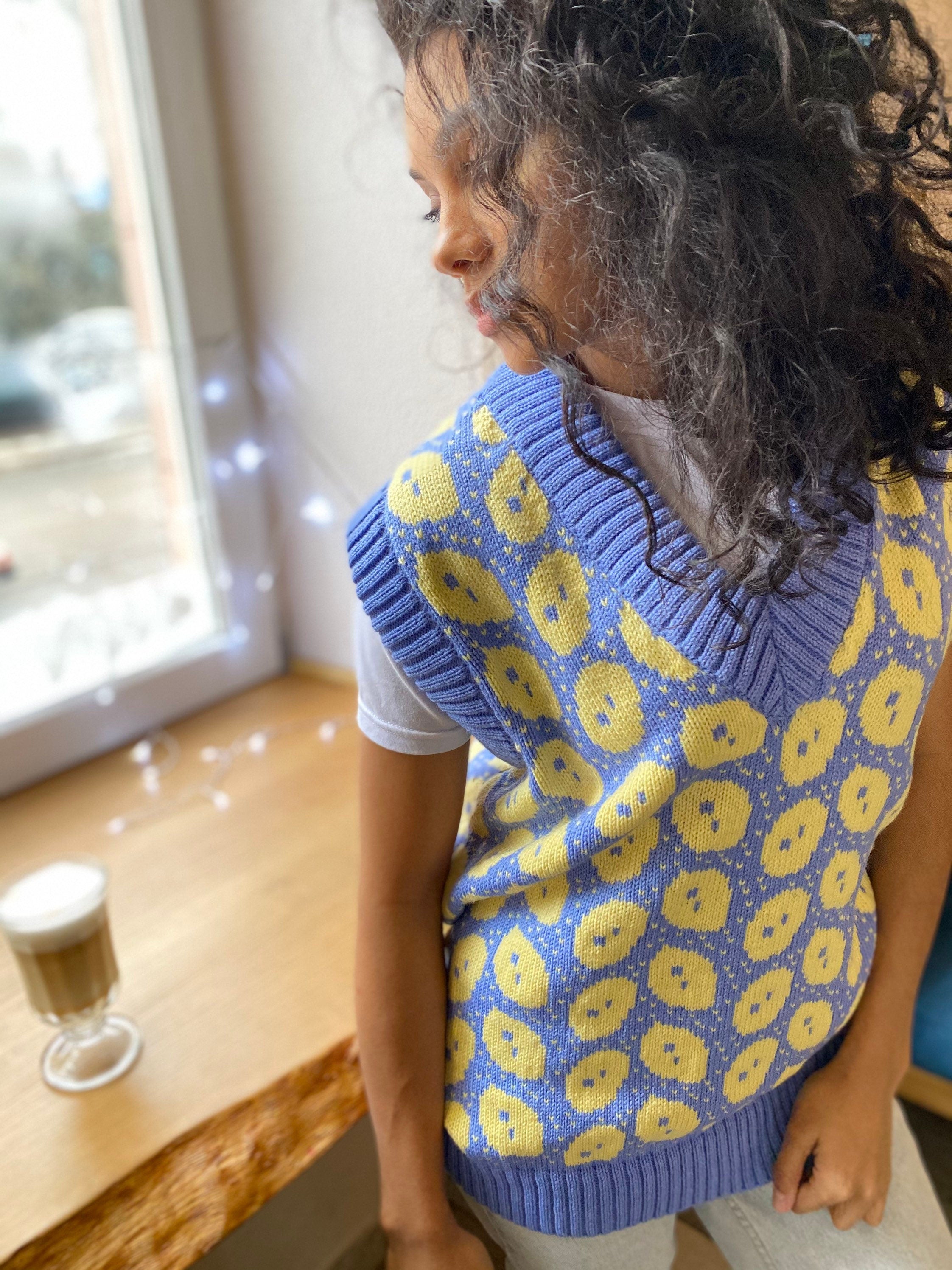 Cable knit Sweater Vest Women/blue sweater vest yellow print/vintage knit vest women/lemon print/long knit vest/Winter warm vest