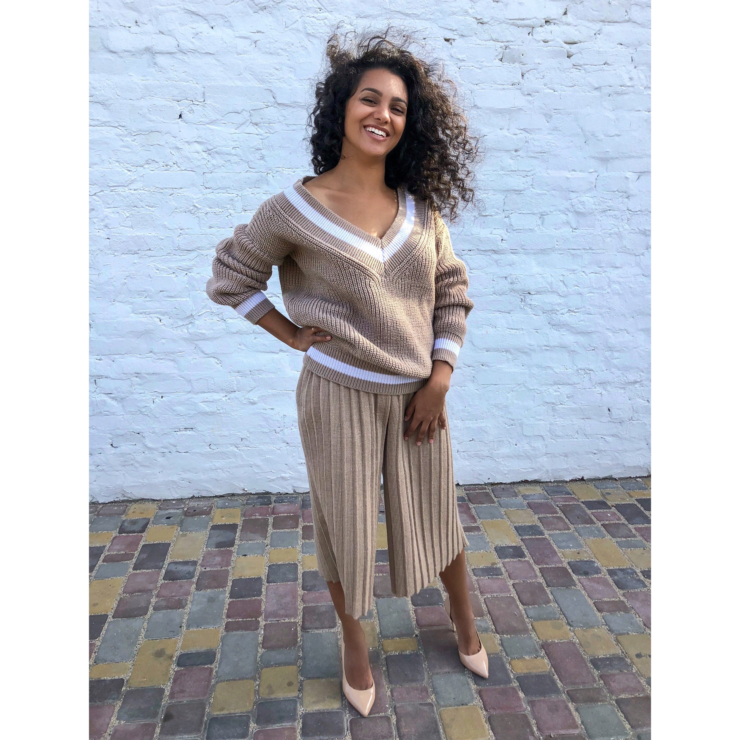 Two pieces knit womens suit beige Set Culotte pants/sweater Warm wool knitted suit Vintage costume Minimalist oversize suit/trousers pleated