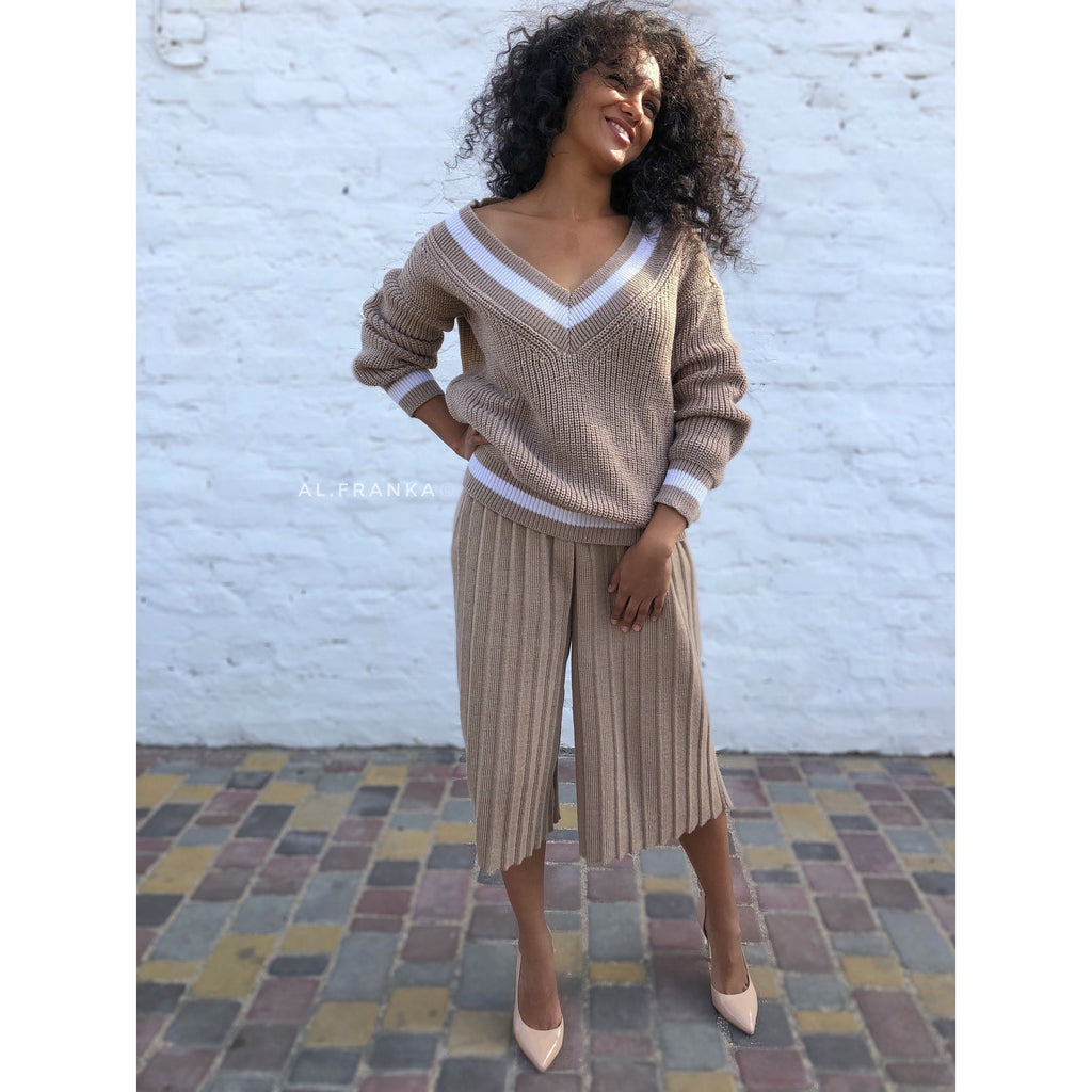 Two pieces knit womens suit beige Set Culotte pants/sweater Warm wool knitted suit Vintage costume Minimalist oversize suit/trousers pleated