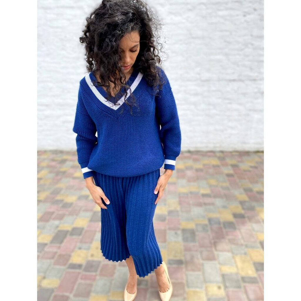 Knitted merino wool women blue setv two pieces culotte pants sweater V collar Warm wool knit suit oversized sweater pleated pants/trousers