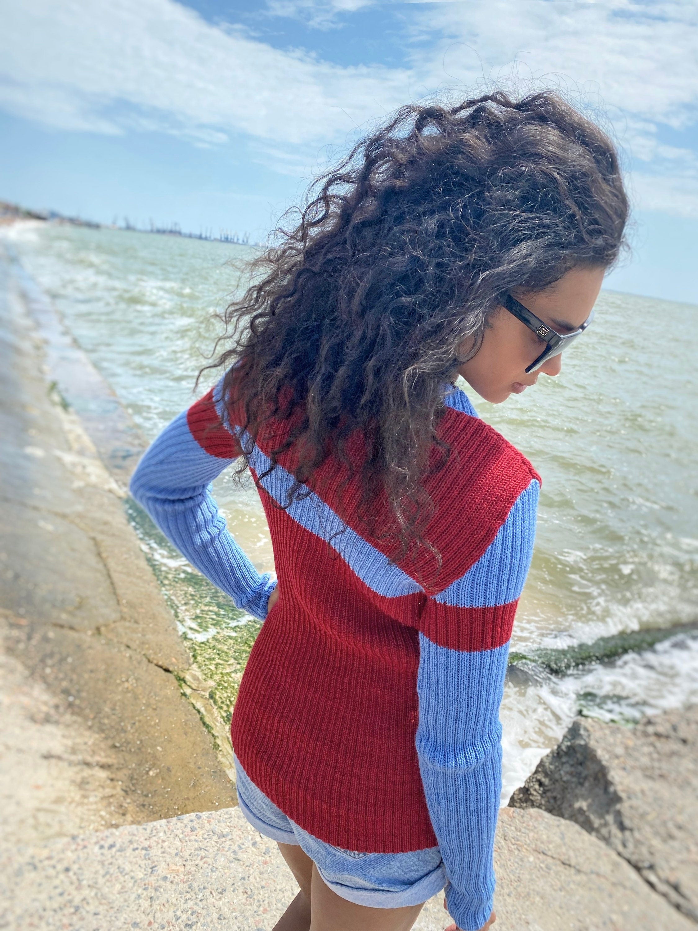 Red blue knitted sweater/knit woolen mens unisex sweater/red pullover/wool turtleneck/gender neutral sweater/chunky knit pullover