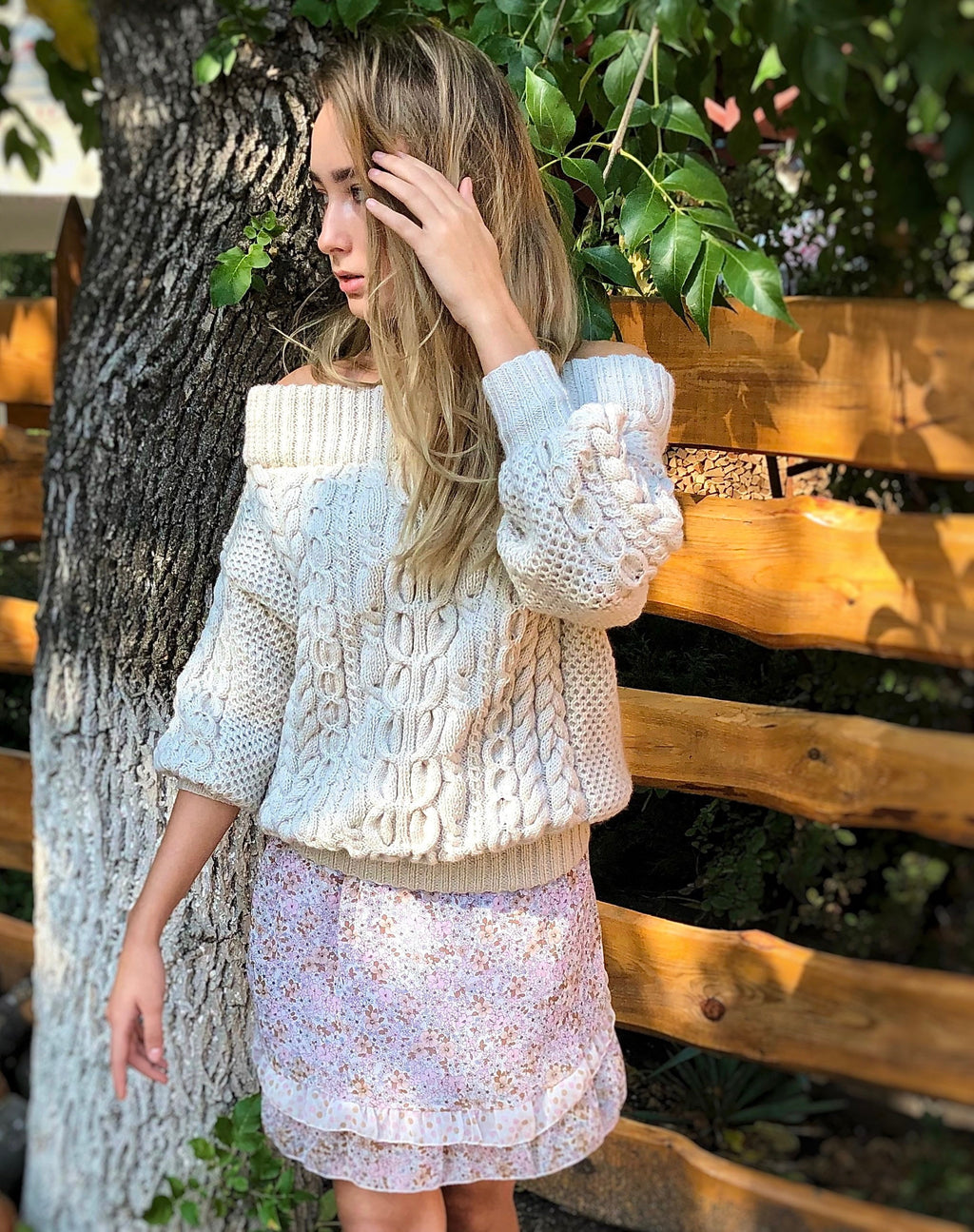 Off the shoulder pastel colors knitted women sweater Chunky oversized pullover in beige Wool Acrylic Cotton Off Shoulder beige One Shoulder
