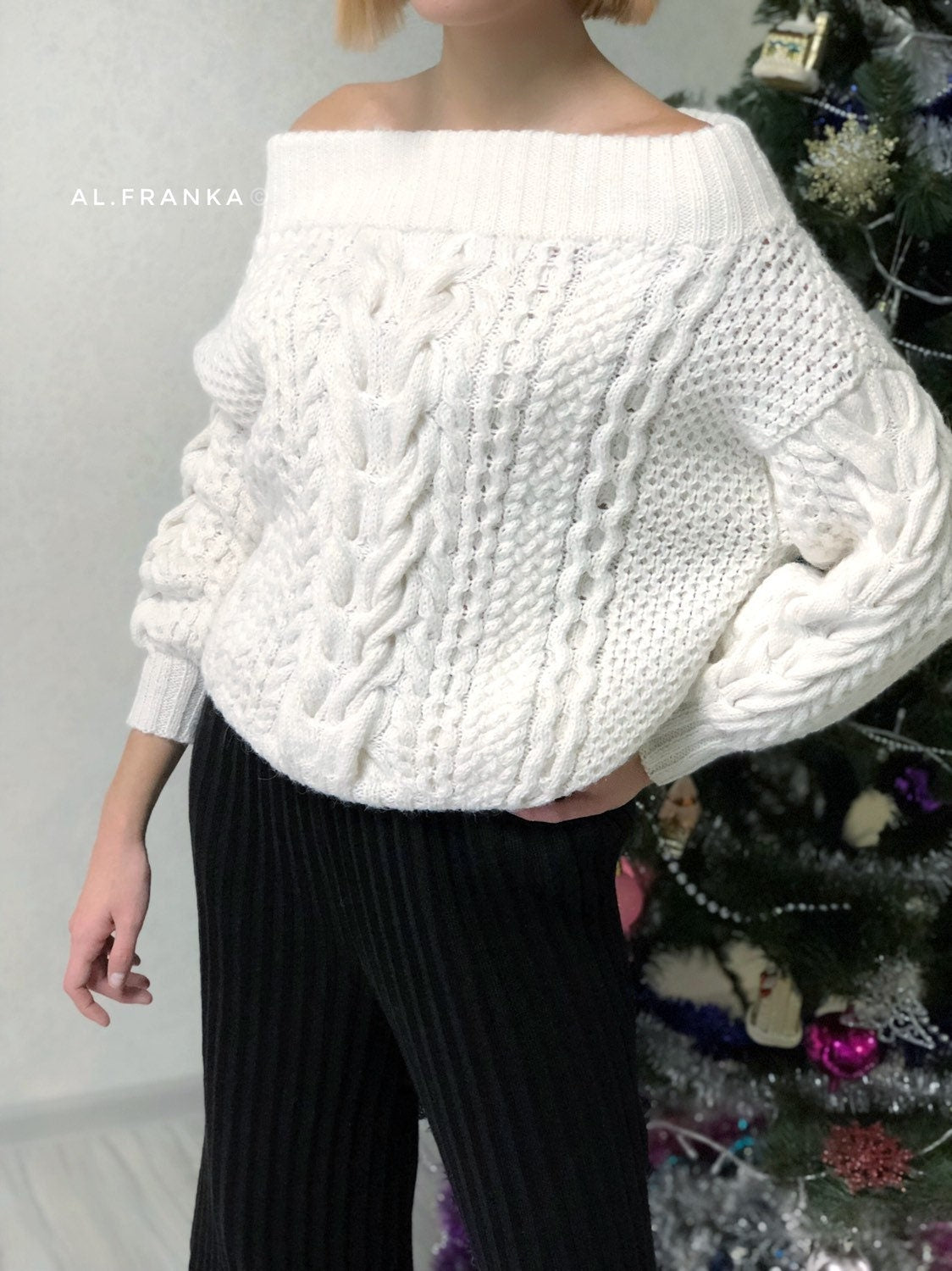 Cable hand knit sweater/ Loose knit/ Oversized sweater/Chunky knit throw /Knitted sweater woman/braid sweater/bulky off shoulder jumper