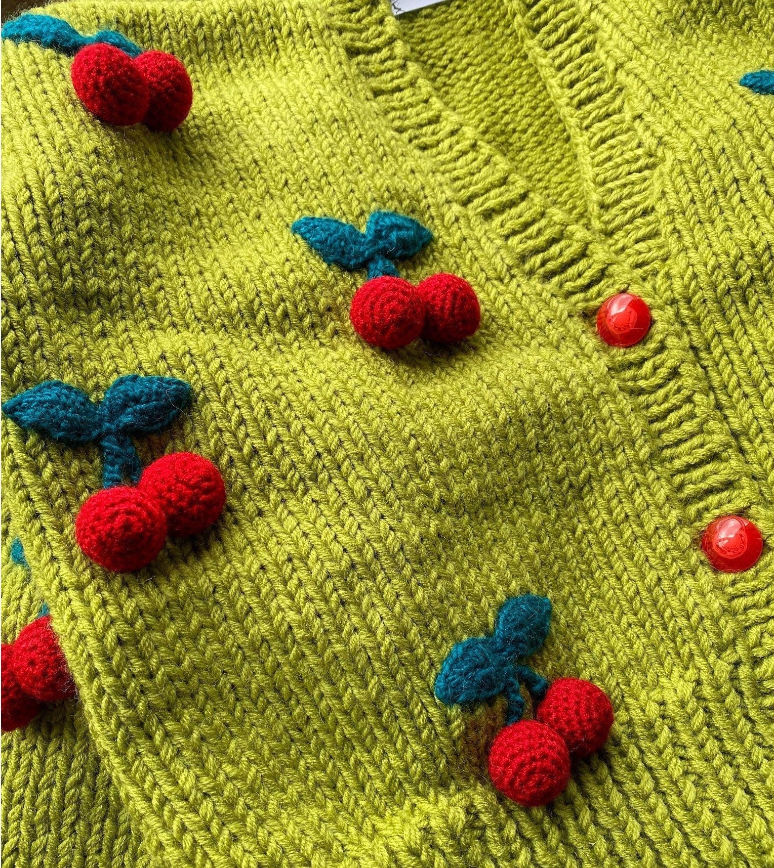 Green hand knit crop wool Cherry Cherries cardigan Strawberry cardigan Chunky cardigan Knitted crop sweater Loose sweater famous cardigan