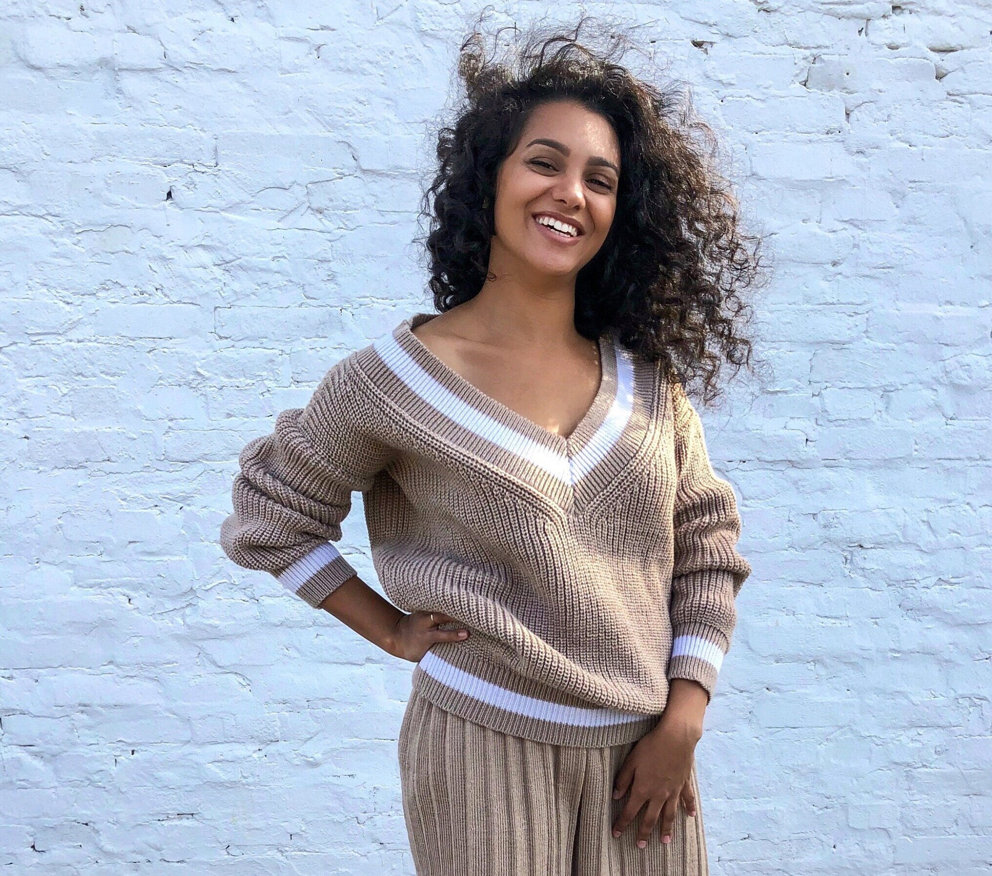 V-neck beige cable knitted merino wool sweater Chunky knit sweater women Beige Sweater Womens Chunky Thigh-High Sweater