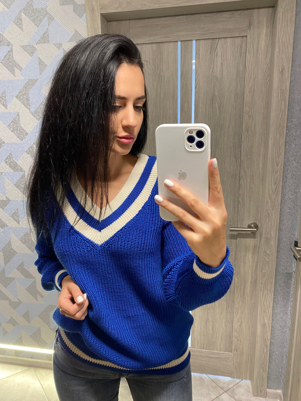 Knitted merino wool V neck Blue White sweater women Blue merino knit pullover Bright sweater Womens Chunky knit oversize pullover