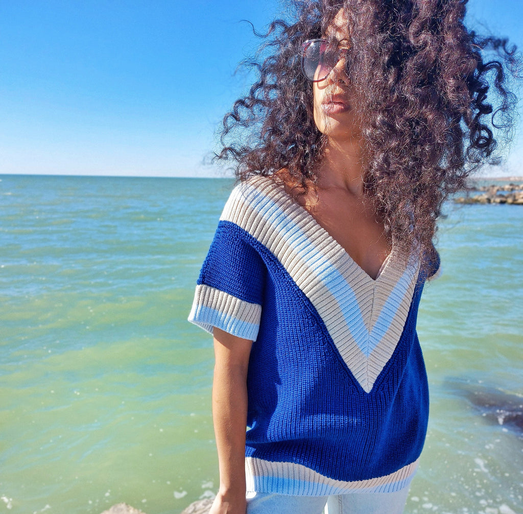 Classic knit sweater vest Chunky V-Neck sweater Sleeveless Vest Blue womens vest Oversize sweater top Sleeveless Pullover Loose Sweater