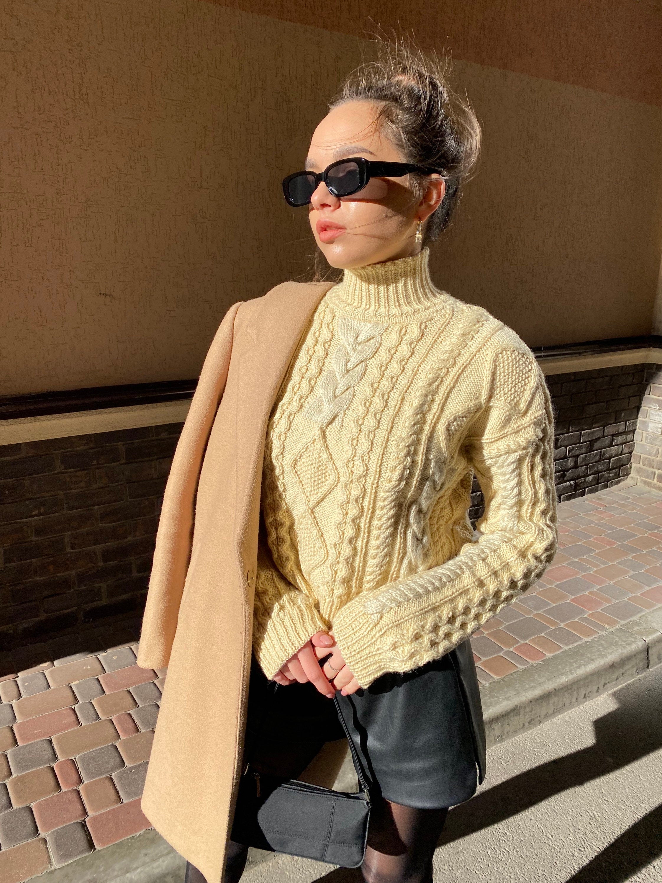 Hand knit sweater Chunky knit turtleneck pullover Oversize crop sweater Women cable knit sweater White Cream Ivory