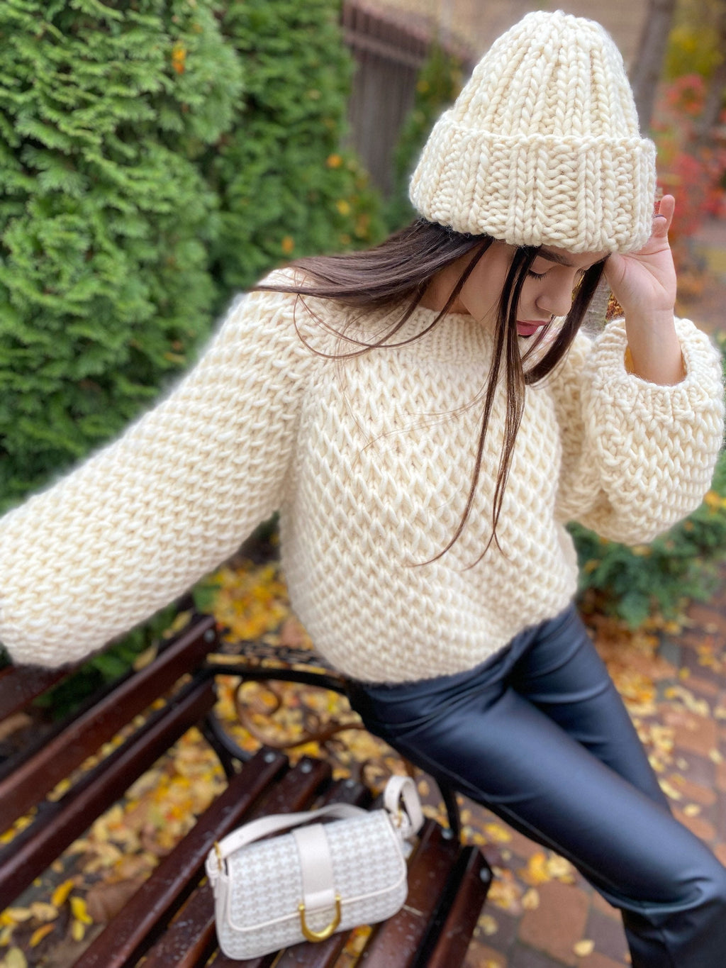 Cable knit wool Milk sweater Hand knit Milk Pastel sweater Chunky knit crop pullover