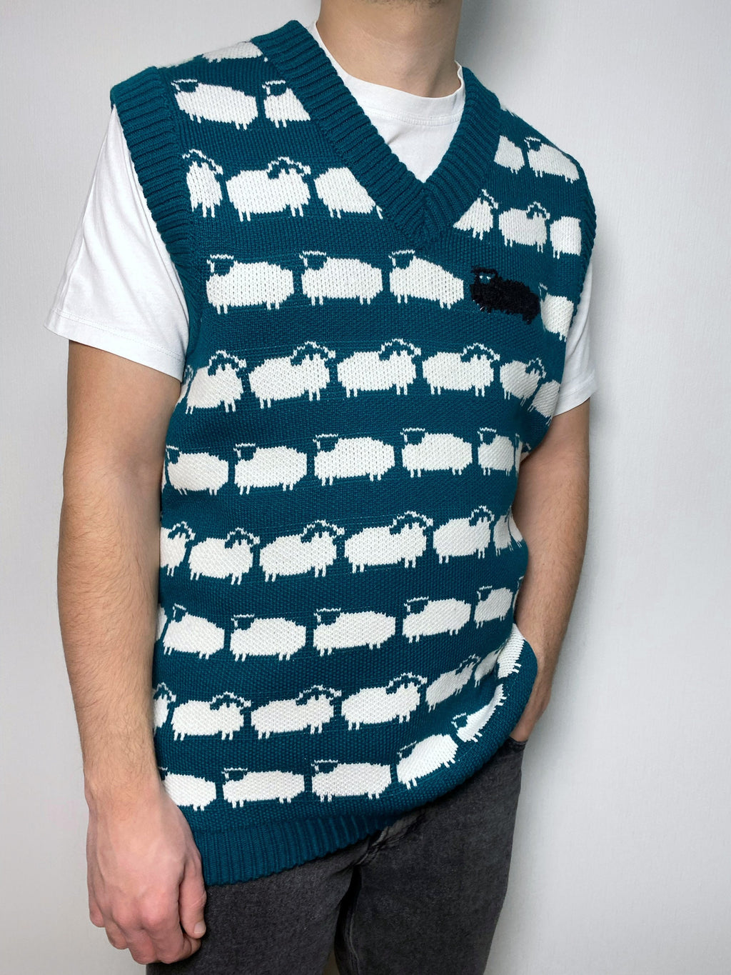 Emerald Green knit vest white black sheep for men Knit merino cable knit sweater vest white sheep Sleeveless jacket men’s wool Gift for him