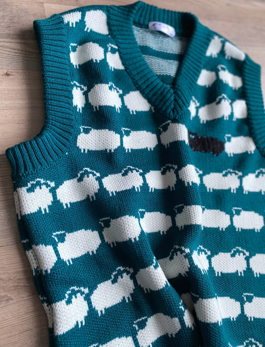Emerald Green knit vest white black sheep for men Knit merino cable knit sweater vest white sheep Sleeveless jacket men’s wool Gift for him