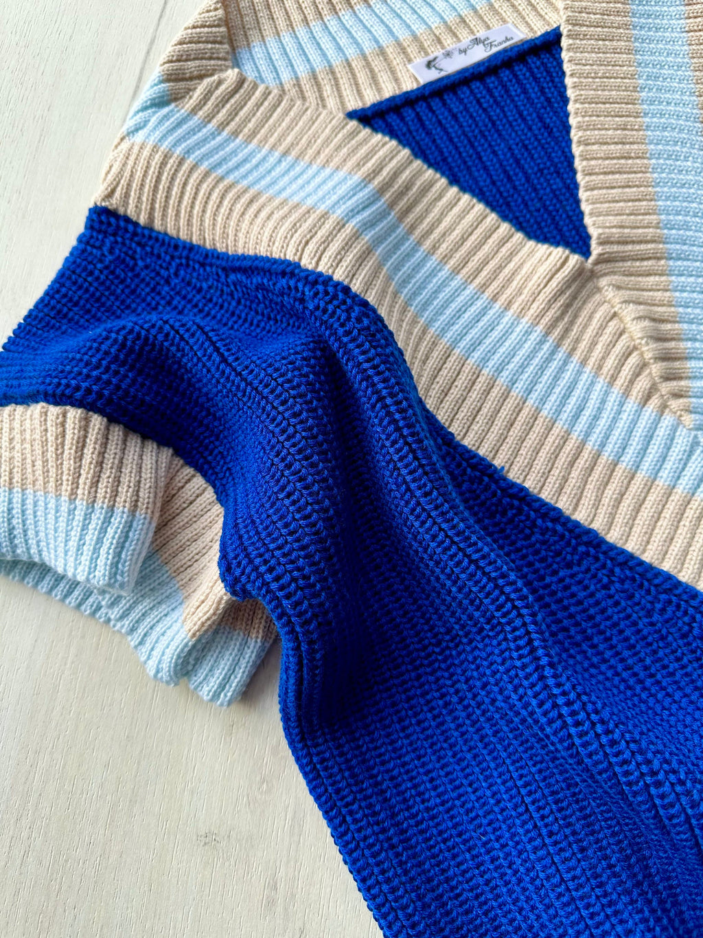 Classic knit sweater vest Chunky V-Neck sweater Sleeveless Vest Blue womens vest Oversize sweater top Sleeveless Pullover Loose Sweater