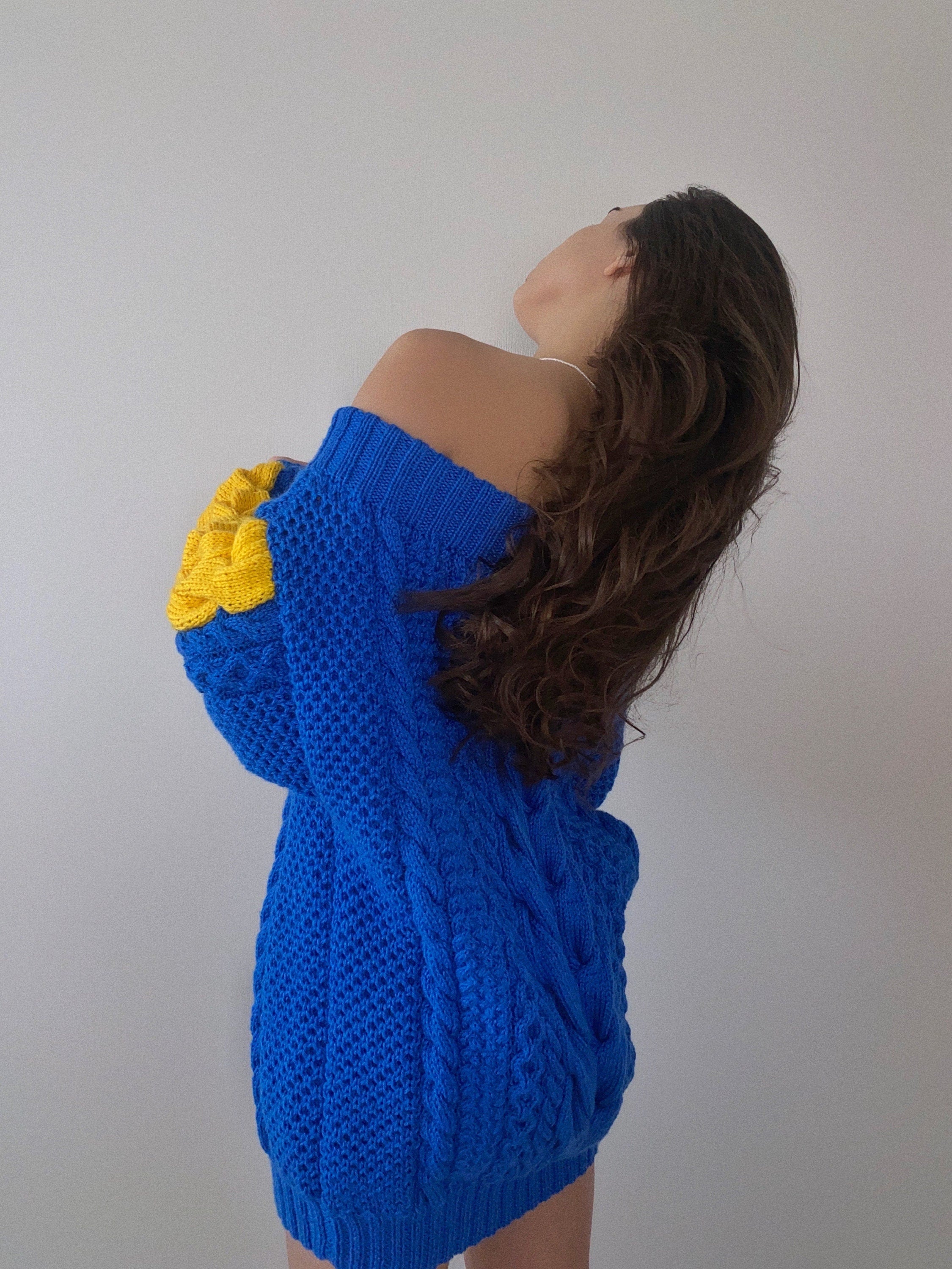 Hand knit sweater dresses for women Blue Yellow cable sweater dress open shoulders Long wool chunky knit braids one shoulder pullover