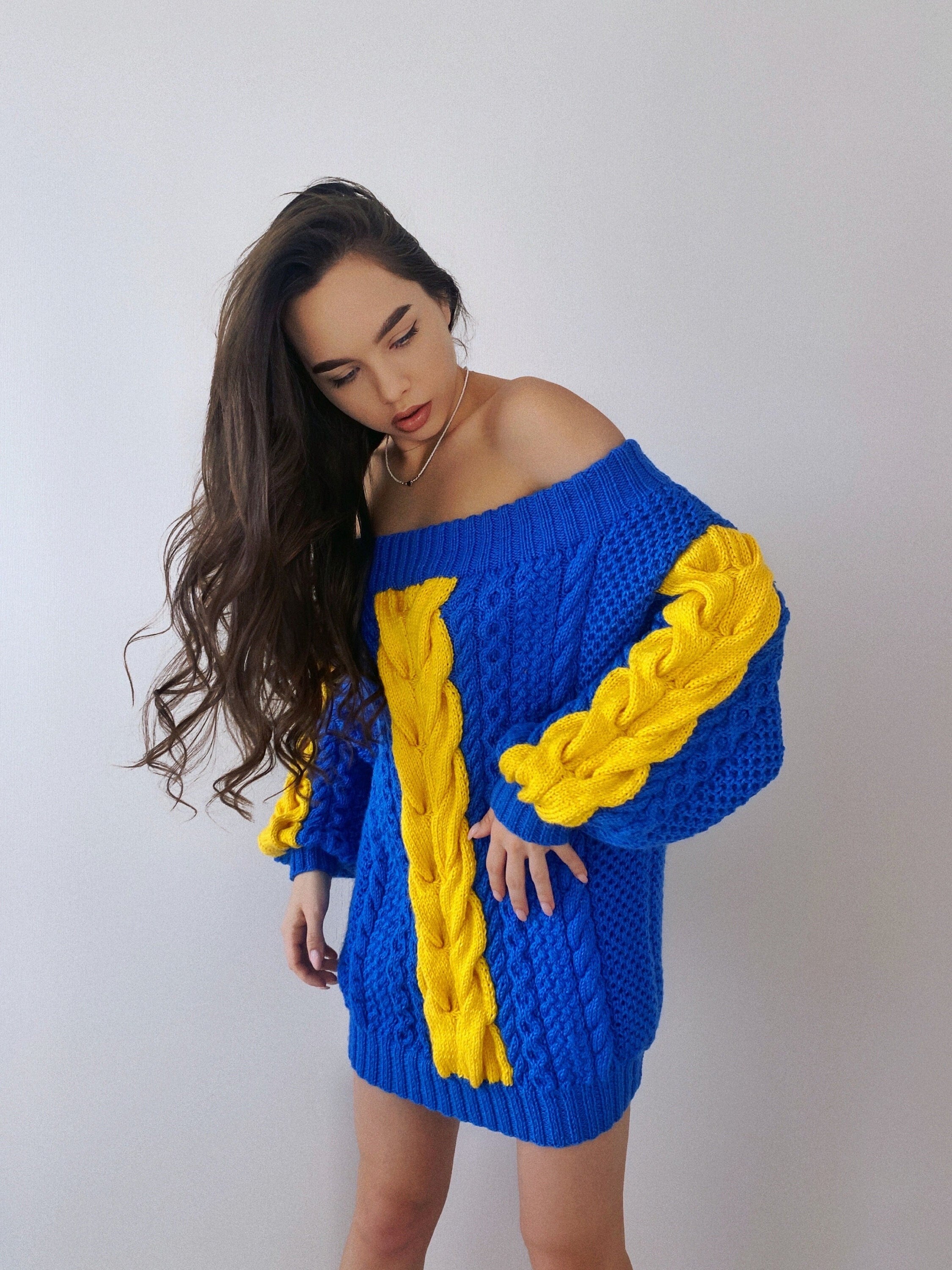 Hand knit sweater dresses for women Blue Yellow cable sweater dress open shoulders Long wool chunky knit braids one shoulder pullover