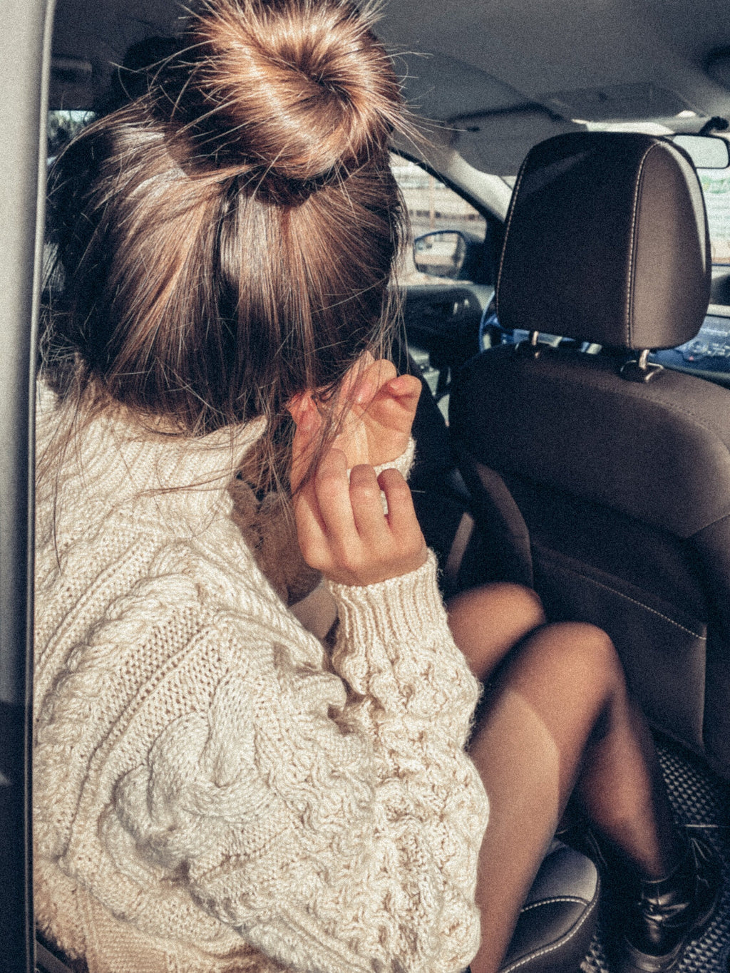 Hand knit sweater Chunky knit turtleneck pullover Oversize crop sweater Women cable knit sweater White Cream Ivory