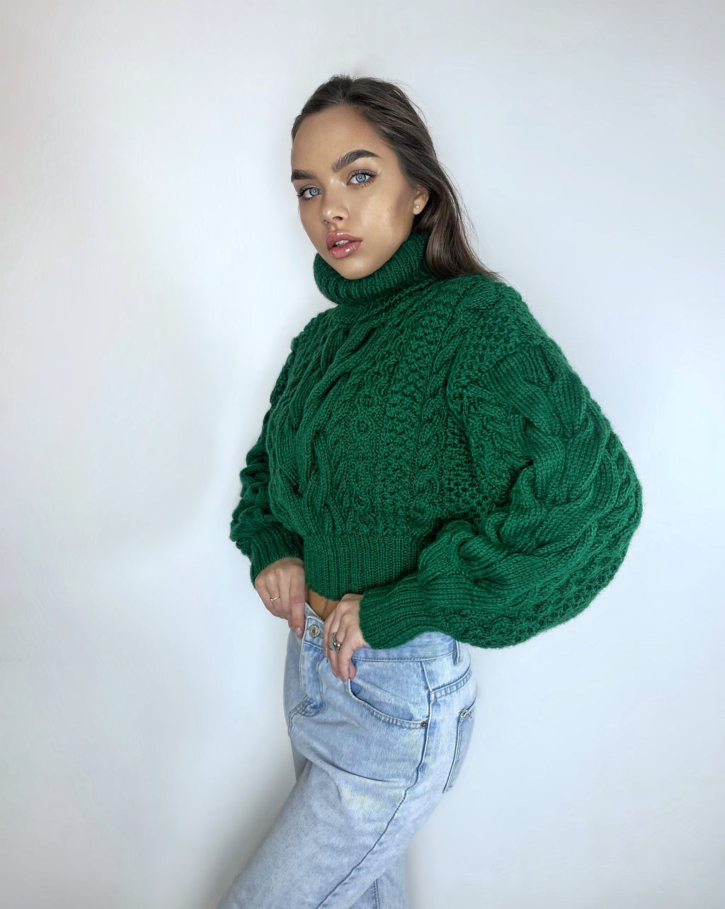 Crop hand knitted green emerald sweater Chunky Knit Turtleneck Oversized Pullover Women's Cable knit Jumper merino wool winter sweater