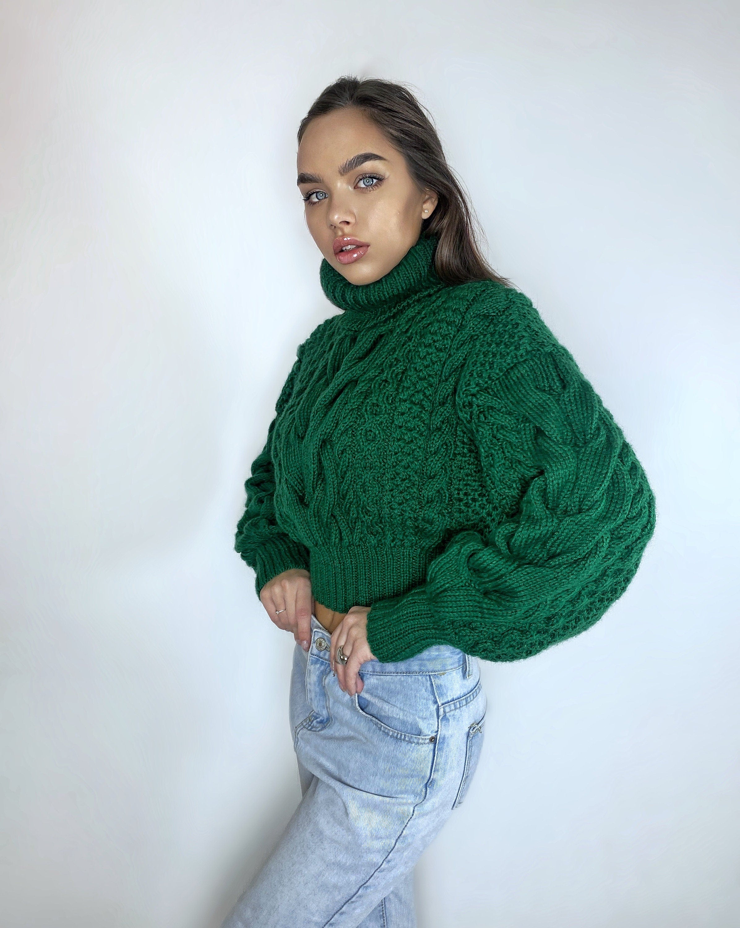 Crop hand knitted green emerald sweater Chunky Knit Turtleneck Oversized Pullover Women's Cable knit Jumper merino wool winter sweater