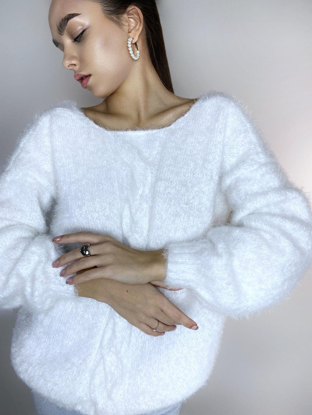 White wool free soft fluffy hand knit body friendly sweater Open back Deep V-neckline Analogue of angora yarn pullover Loose fit oversized