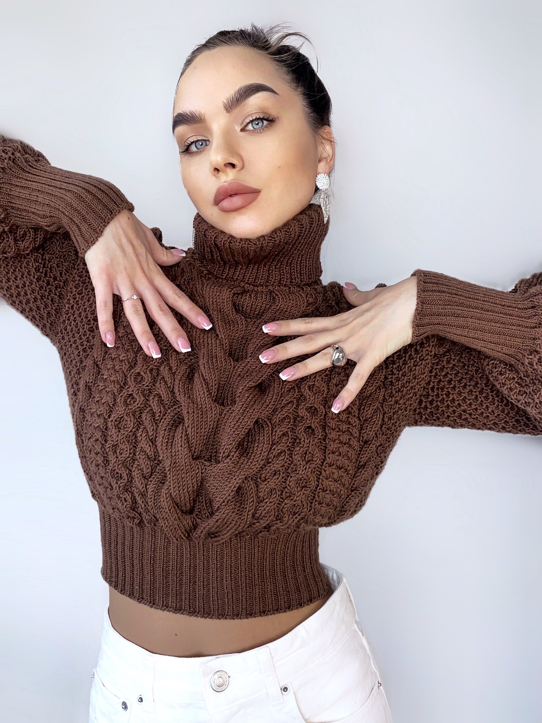 Crop hand knitted brown merino wool sweater Chunky Knit Turtleneck Oversized Pullover Women's Cable knit Jumper cozy wool winter sweater