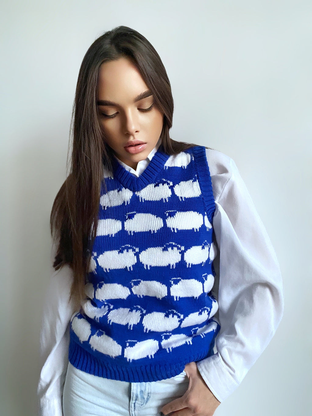 White sheep blue merino wool mohair hand knit sweater vest womens mens unisex Office knitwear Blue vest black sheep V-neck collar