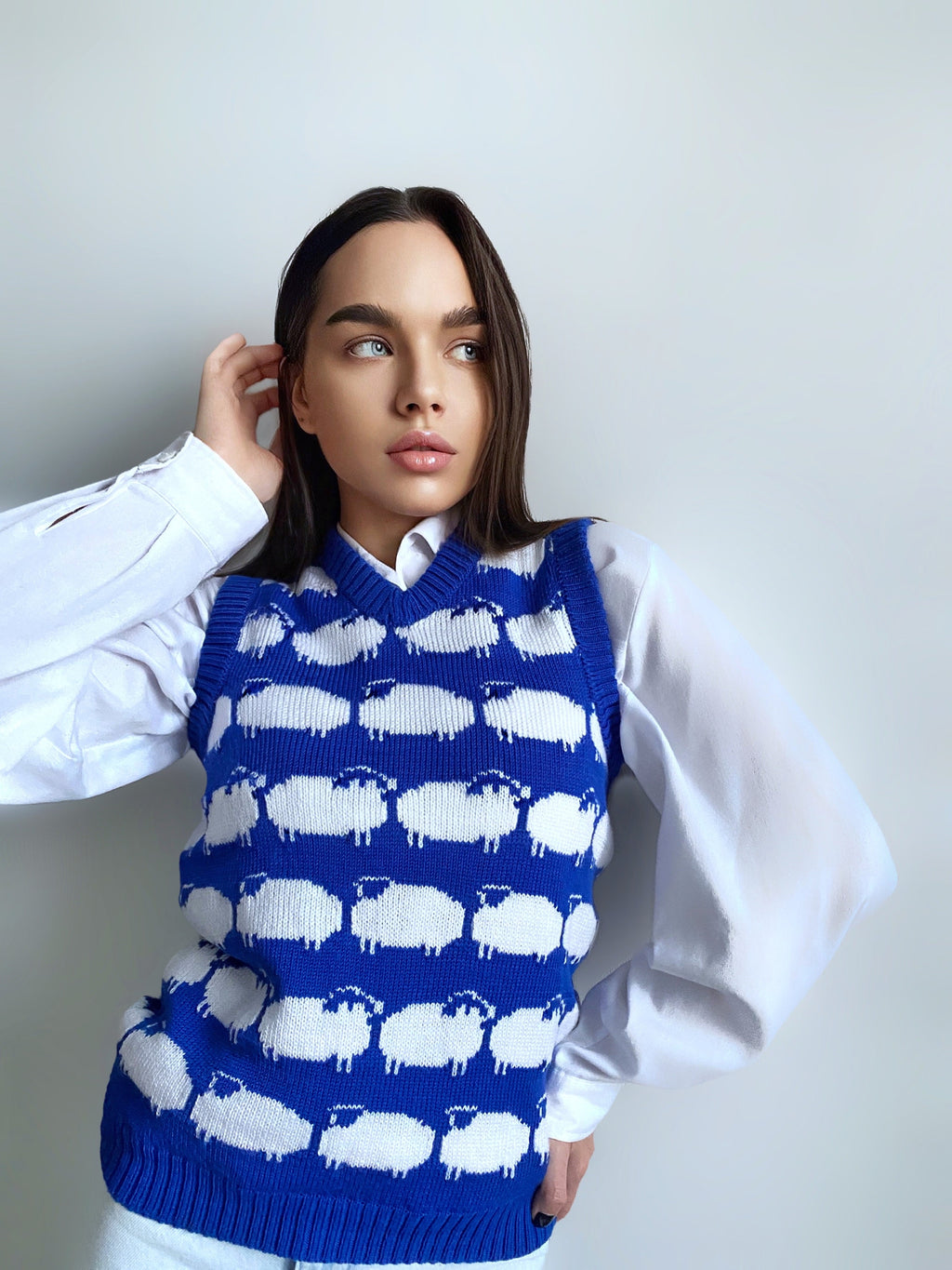 White sheep blue merino wool mohair hand knit sweater vest womens mens unisex Office knitwear Blue vest black sheep V-neck collar