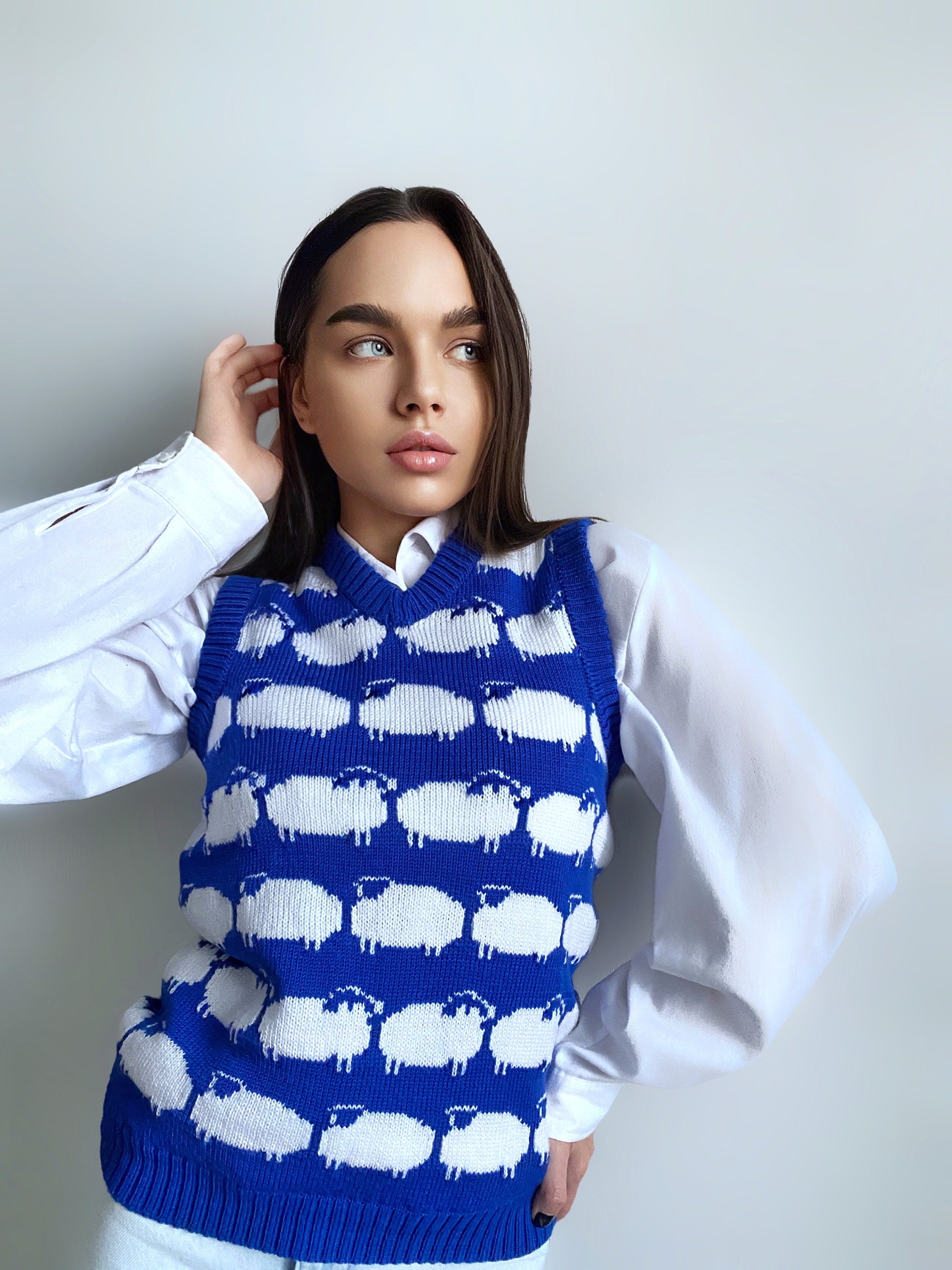 White sheep blue merino wool mohair hand knit sweater vest womens mens unisex Office knitwear Blue vest black sheep V-neck collar