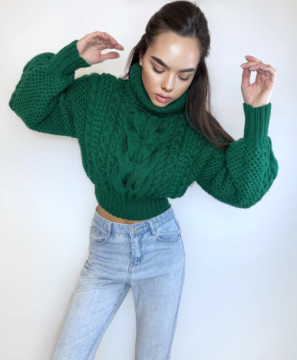 Crop hand knitted green emerald sweater Chunky Knit Turtleneck Oversized Pullover Women's Cable knit Jumper merino wool winter sweater