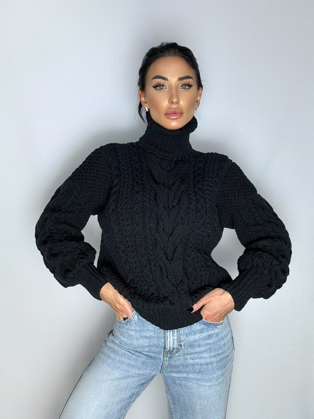 Hand knitted soft merino wool black sweater Chunky Knit Turtleneck Oversized Pullover Womens Cable knit Jumper winter sweater
