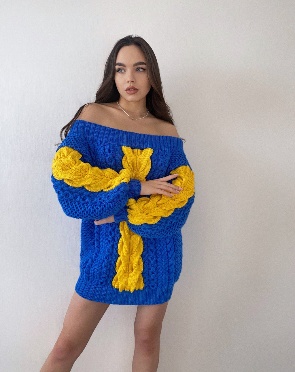 Hand knit sweater dresses for women Blue Yellow cable sweater dress open shoulders Long wool chunky knit braids one shoulder pullover