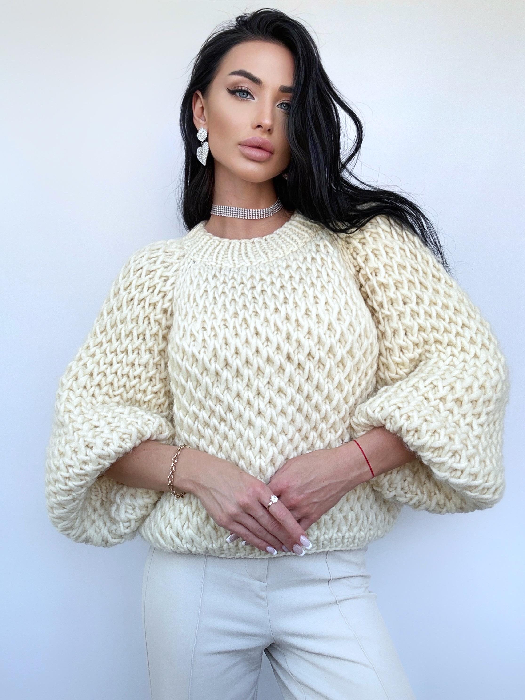 Cable knit alpaca wool Austrian wool Milk White sweater Hand knit Pastel cropped sweater Chunky knit crop Fall jumper Oversized sweater
