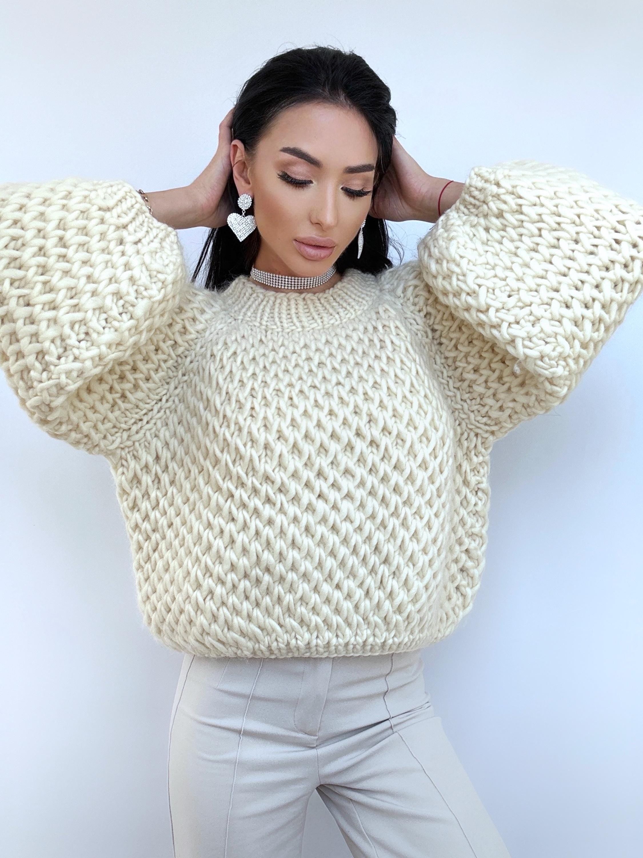 Cable knit alpaca wool Austrian wool Milk White sweater Hand knit Pastel cropped sweater Chunky knit crop Fall jumper Oversized sweater