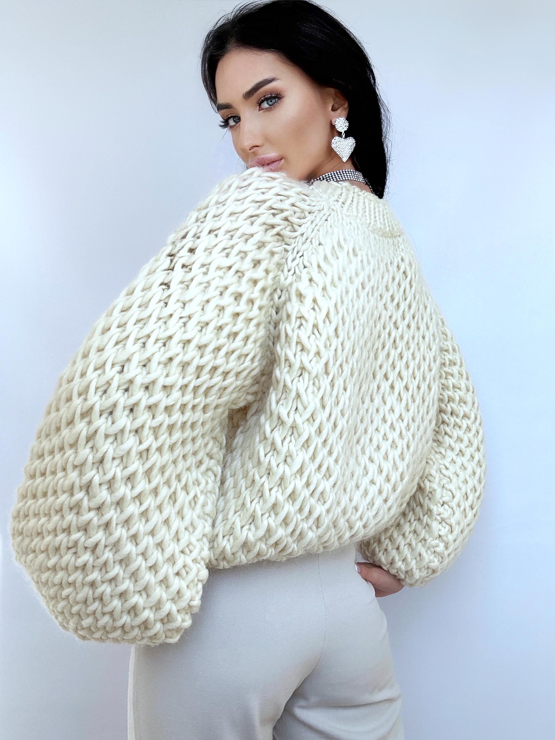 Cable knit alpaca wool Austrian wool Milk White sweater Hand knit Pastel cropped sweater Chunky knit crop Fall jumper Oversized sweater