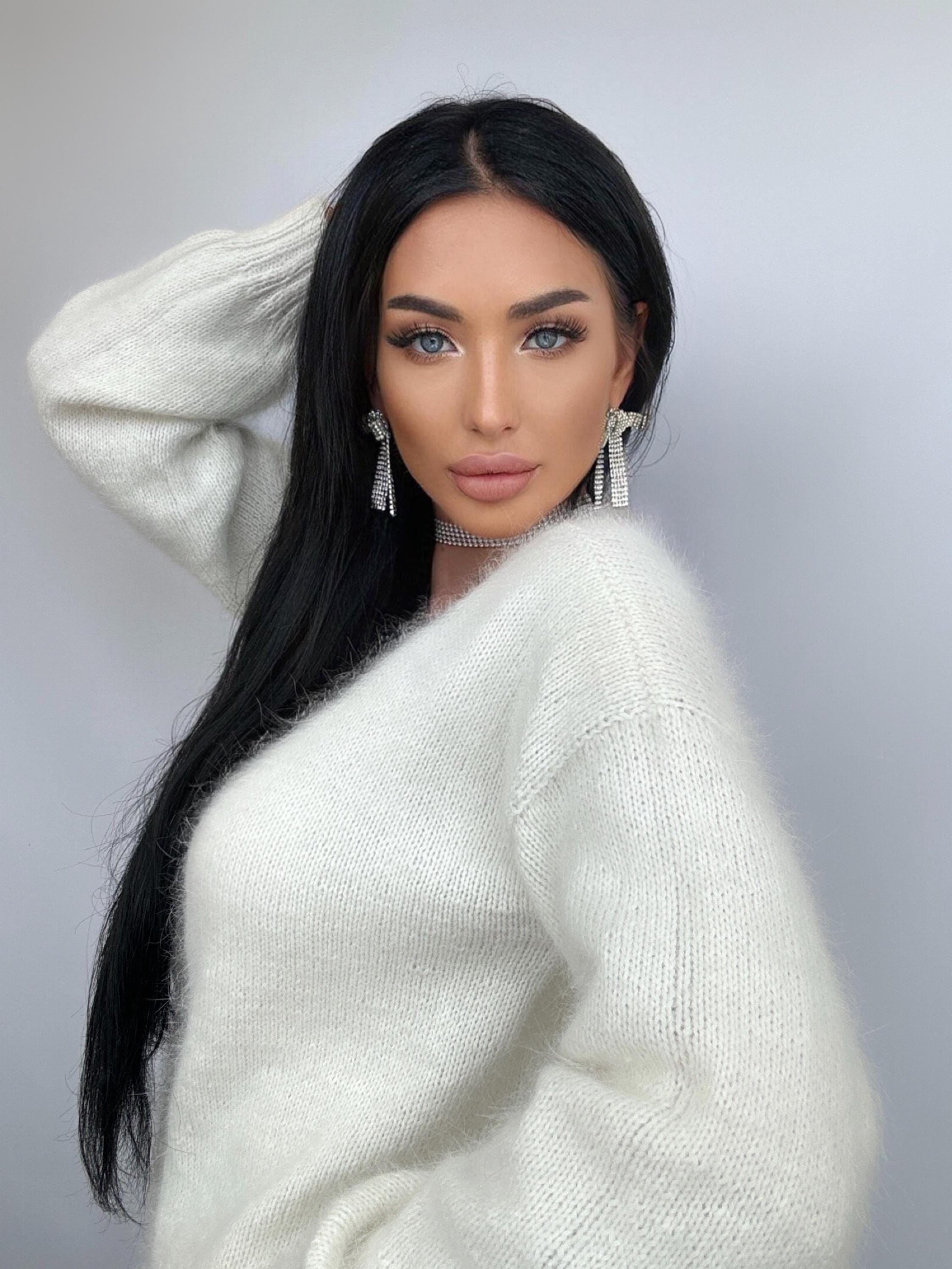 White Milk Cream angora sweater Open back Deep neckline Knit fluffy angora pullover Loose fit oversized V-neck Top long sleevs Cozy gift her