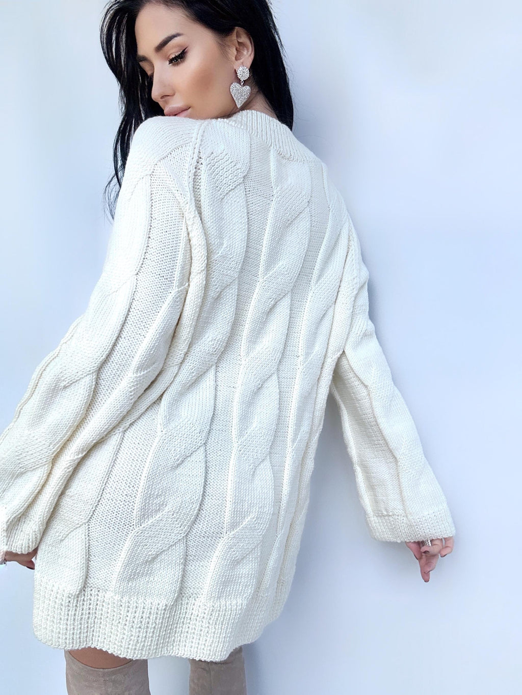 Merino wool wool cable knit oversize pastel milk white beige sweater dress women Off white wool pullover V -collar Chunky knit loose sweater
