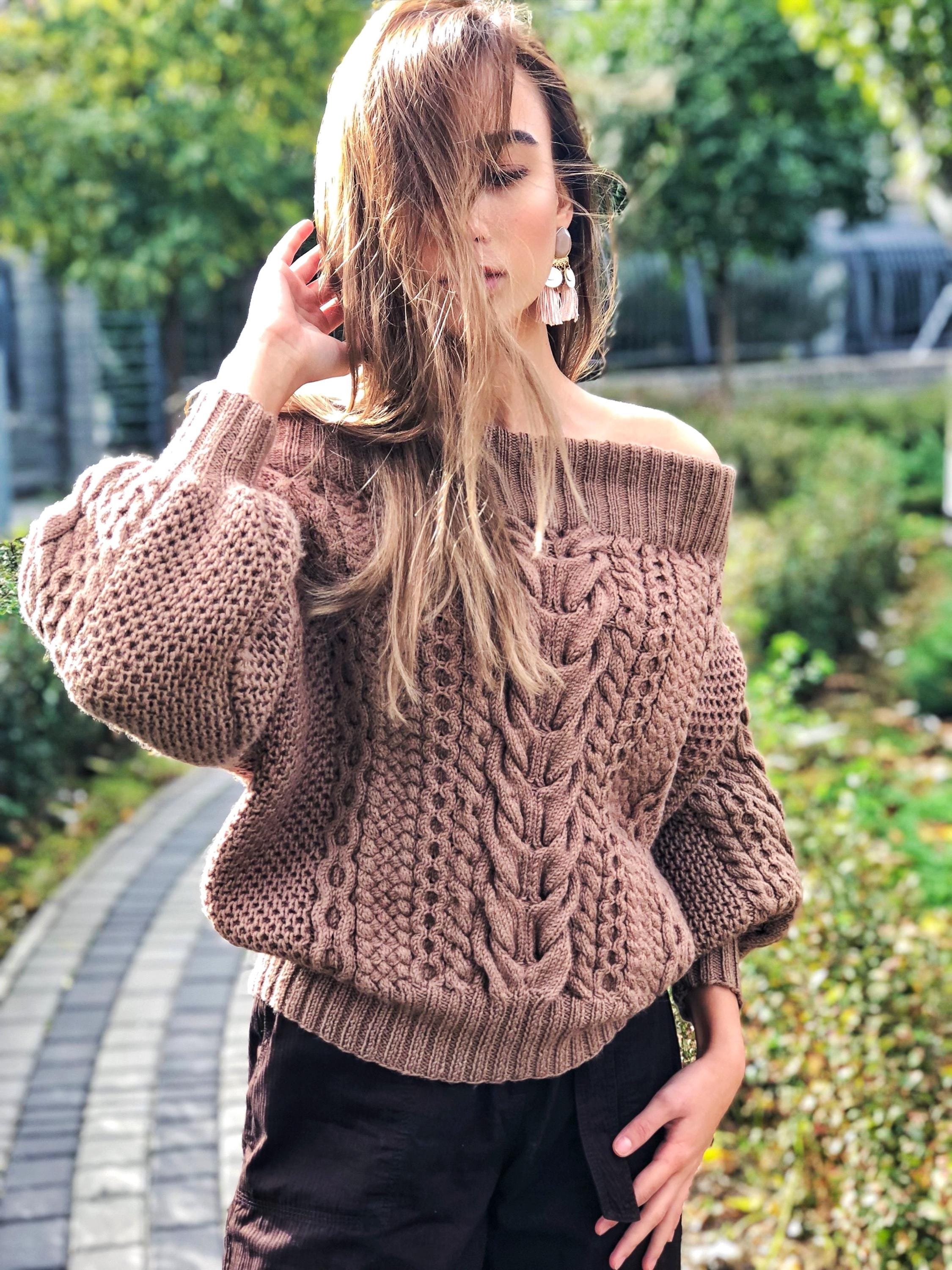 Cable knitedt off shoulders caramel sweater Womens Aran Sweater Beige Braids Chunky knit wool One shoulder Sweater Wide collar Brown jumper