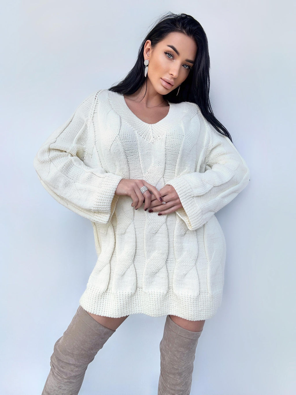 Merino wool wool cable knit oversize pastel milk white beige sweater dress women Off white wool pullover V -collar Chunky knit loose sweater