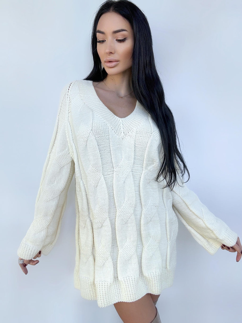 Merino wool wool cable knit oversize pastel milk white beige sweater dress women Off white wool pullover V -collar Chunky knit loose sweater