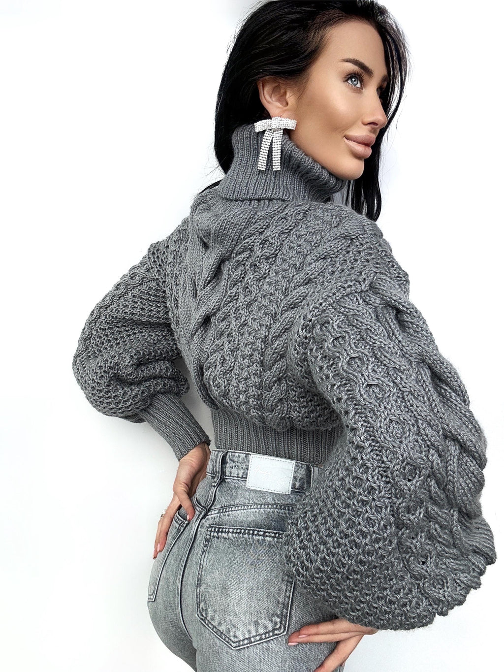Crop hand knitted dark grey wool sweater Chunky Knit Turtleneck Oversized Pullover Women's Cable knit Jumper cozy wool winter sweater