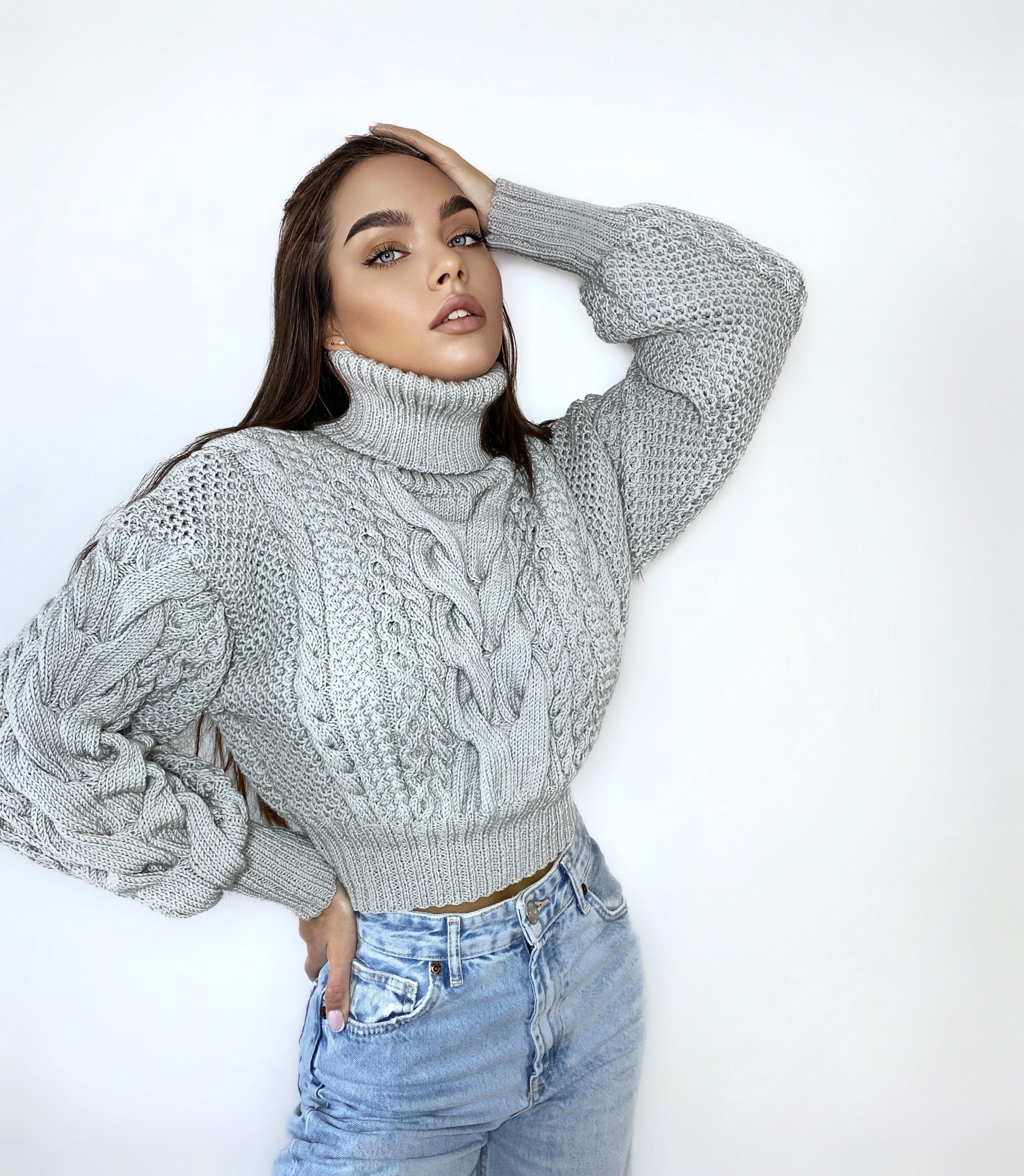 Crop hand knitted grey merino wool sweater Chunky Knit Turtleneck Oversized Pullover Women's Cable knit Jumper cozy wool winter sweater
