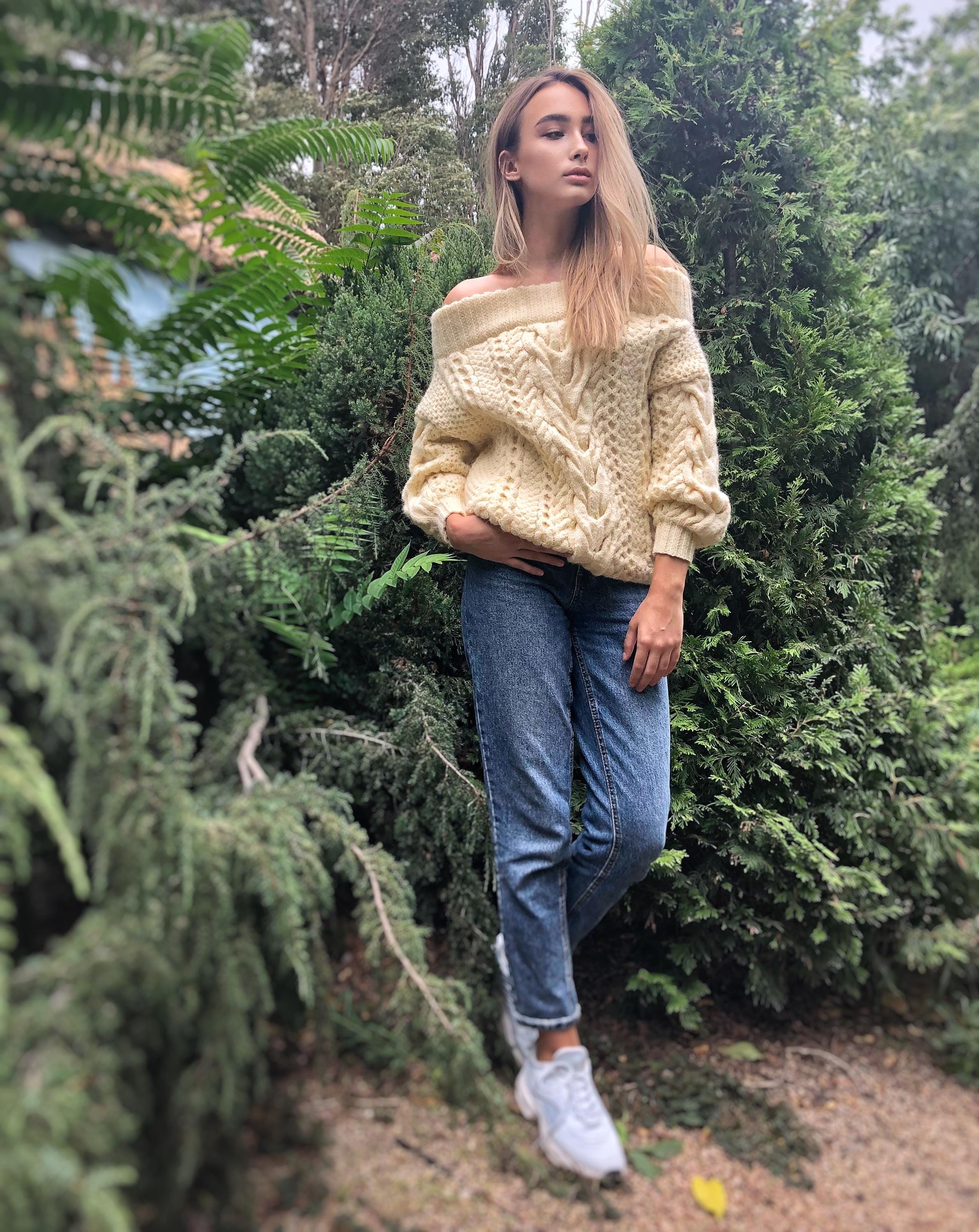 Milk white Cream pastel hand knit wool sweater woman Cable knitted sweater Loose pullover Oversized chunky knit merino wool off shoulder