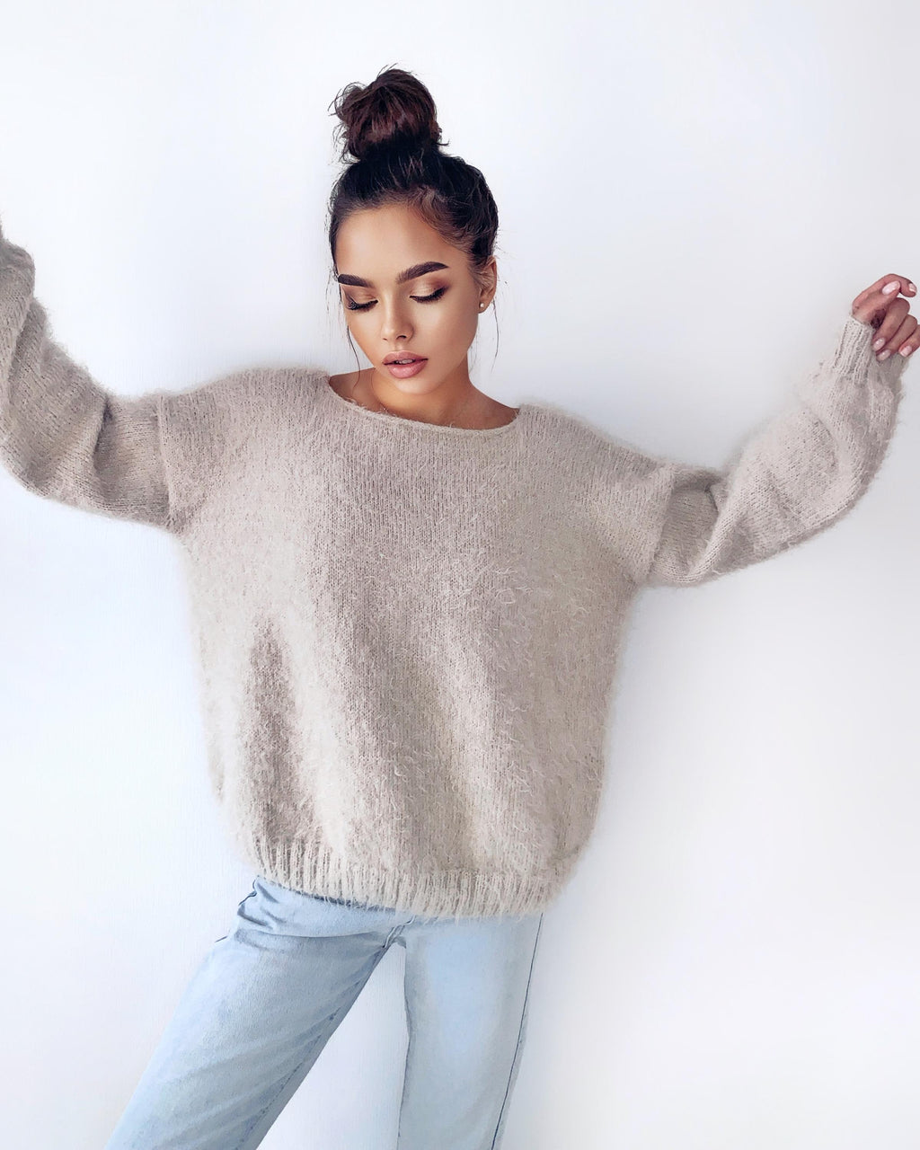 Beige soft fluffy wool-free sweater Hand knit body friendly sweater Open back Deep neckline Fluffy pullover Loose fit V-neck angora wool
