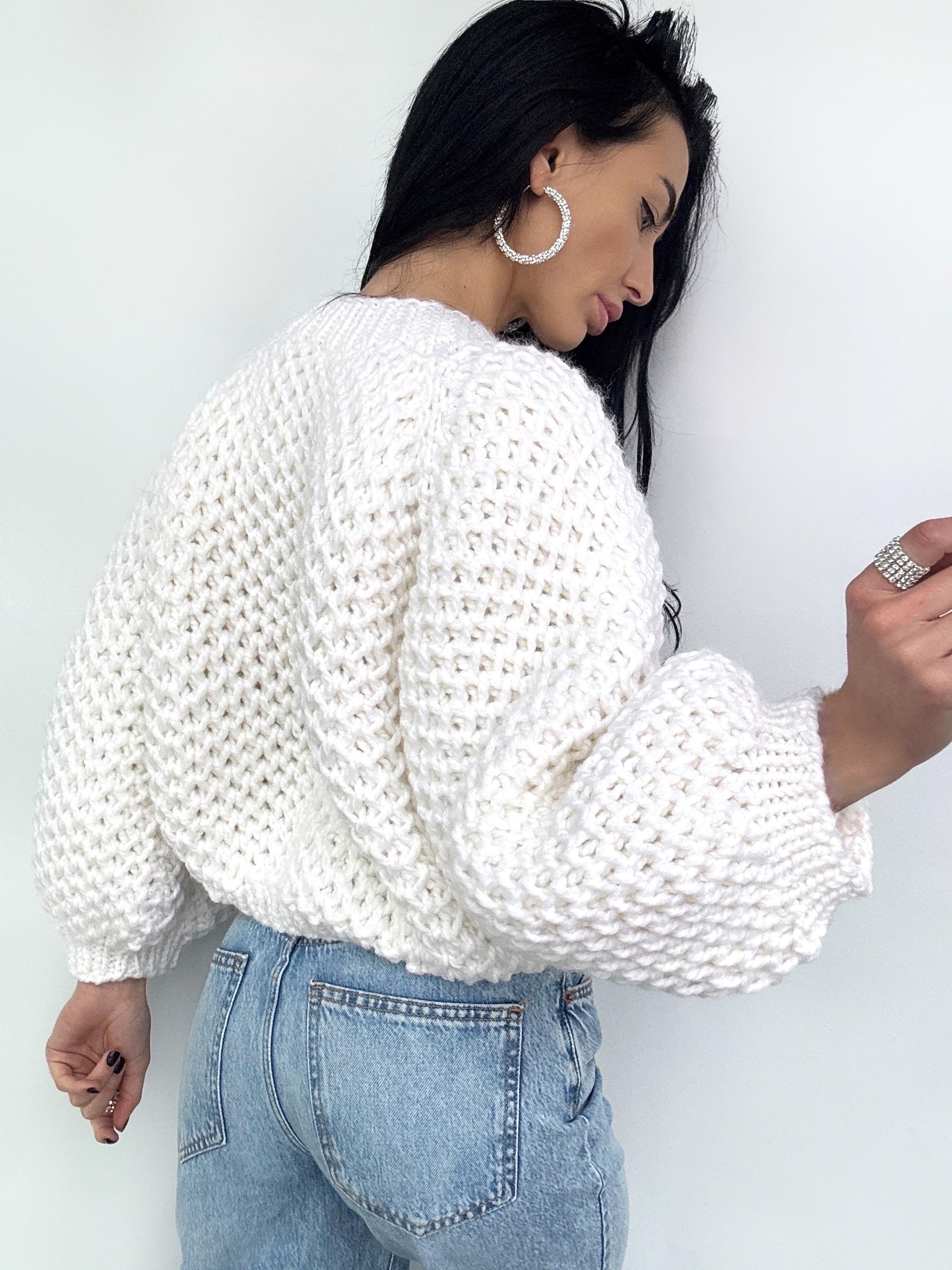 Cable knit crop Alpaca wool mixture Milk White sweater Hand knit Pastel cropped sweater Chunky knitted Fall jumper Oversized pullover