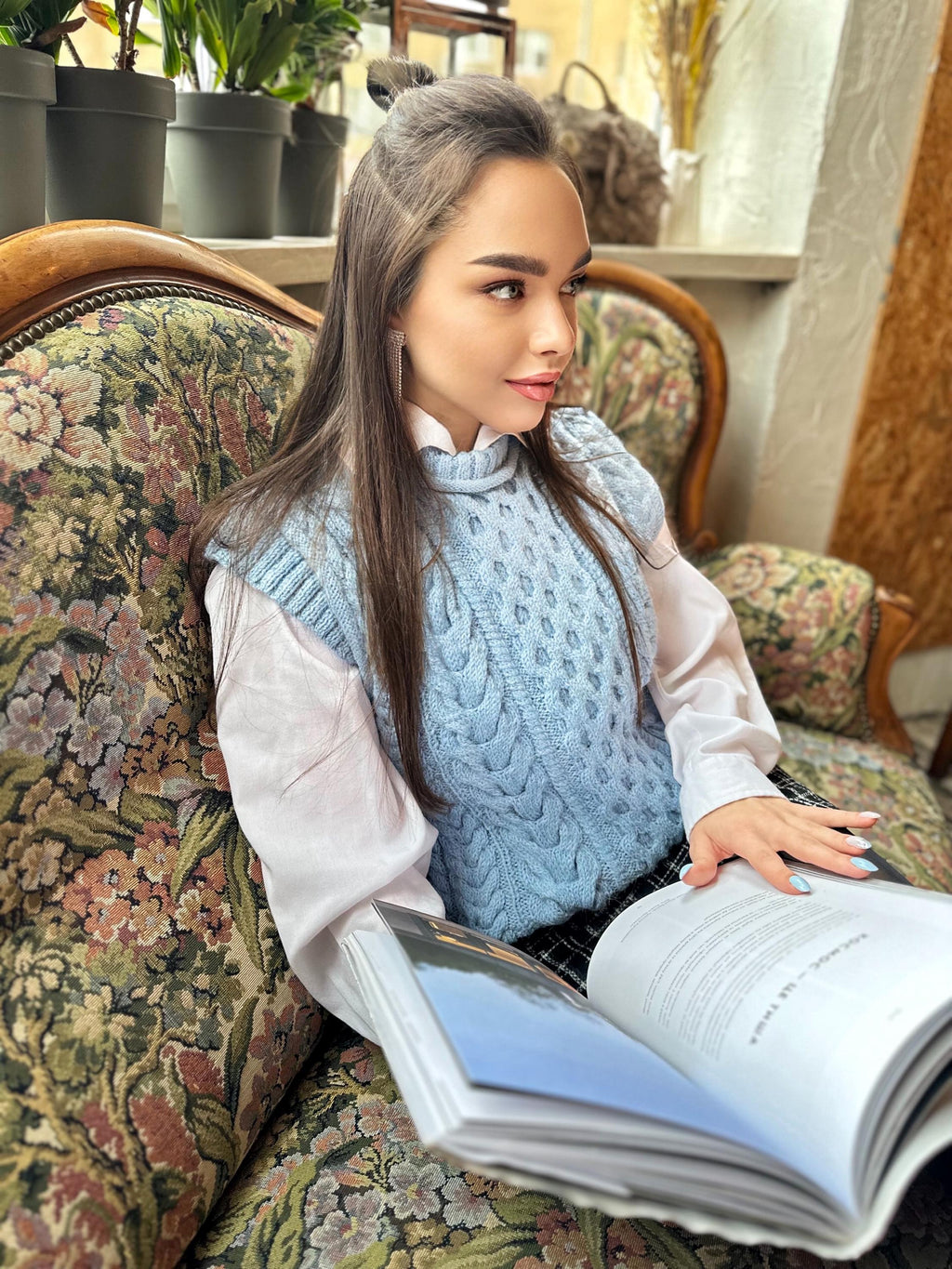 Knit alpaca wool sweater vest Chunky blue hand knit Sweater vest women Cable knit sweater office clothing Sleeveless Crew neck knit vest