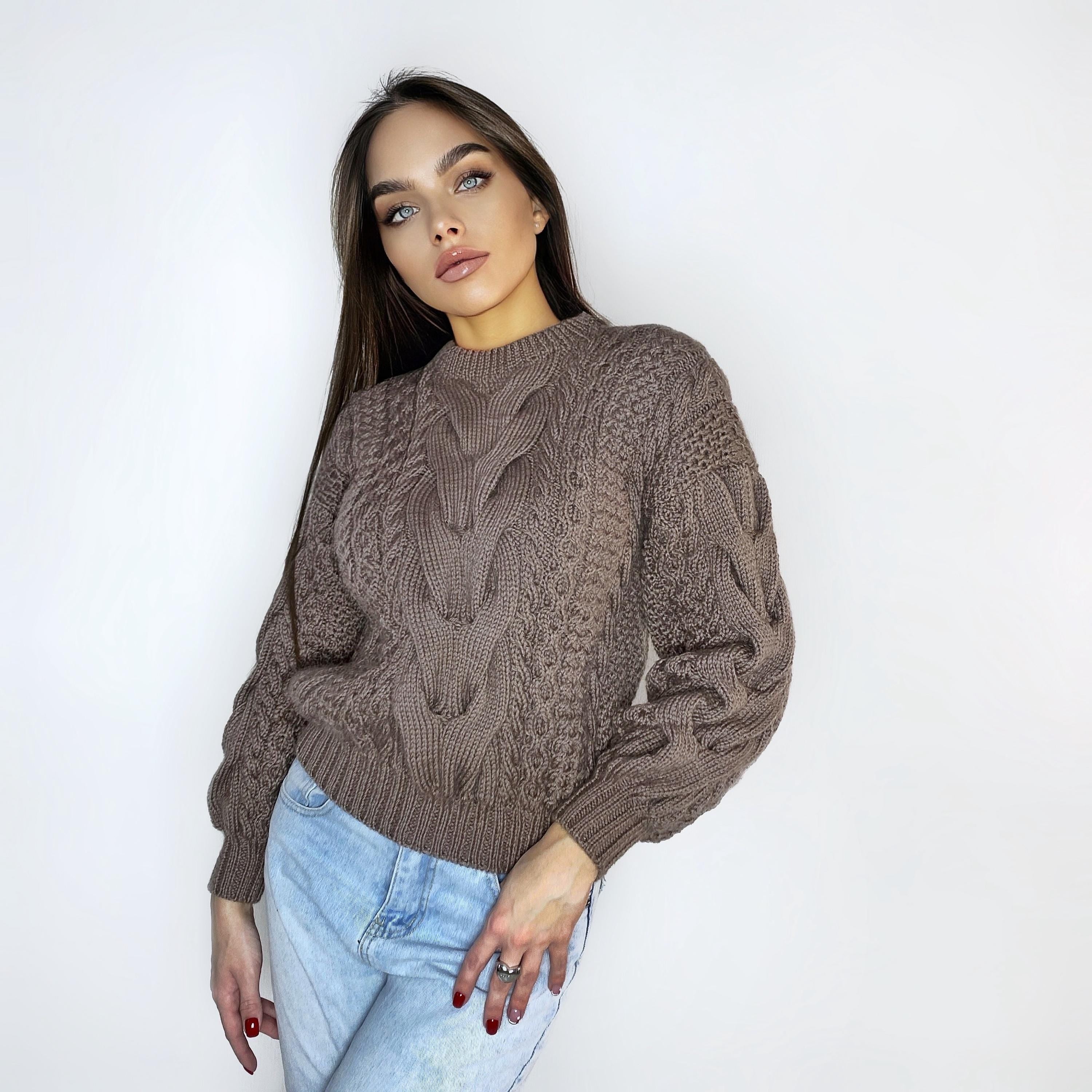Hand knit Light brown Beige Pastel soft wool sweater for women Three-quarter sleeve Chunky merino wool oversize sweater Cable knit pullover