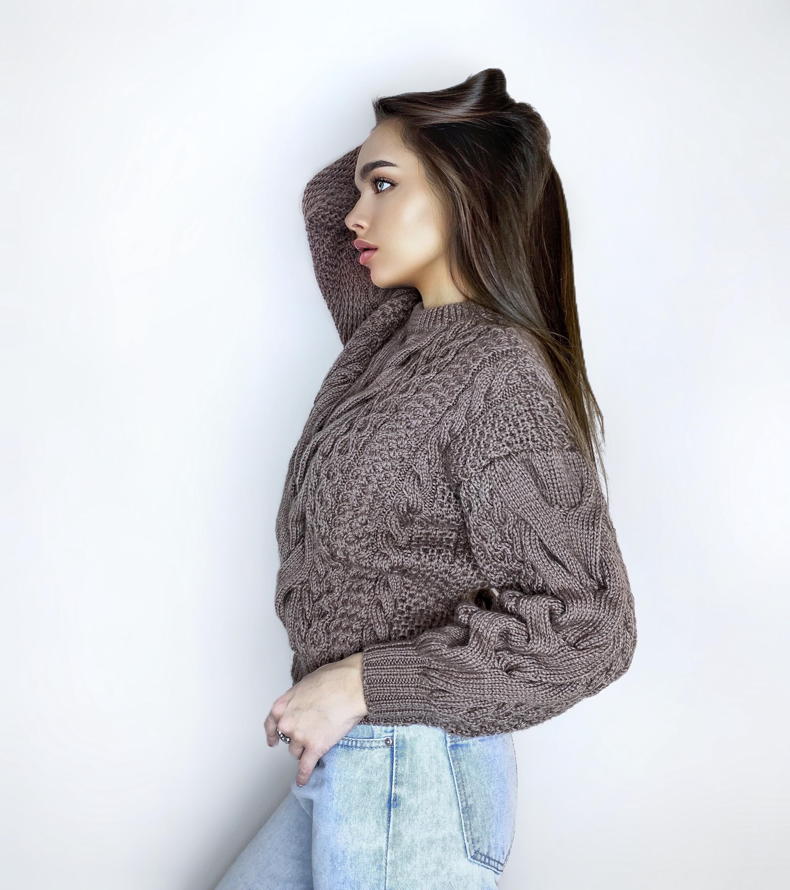 Hand knit Light brown Beige Pastel soft wool sweater for women Three-quarter sleeve Chunky merino wool oversize sweater Cable knit pullover